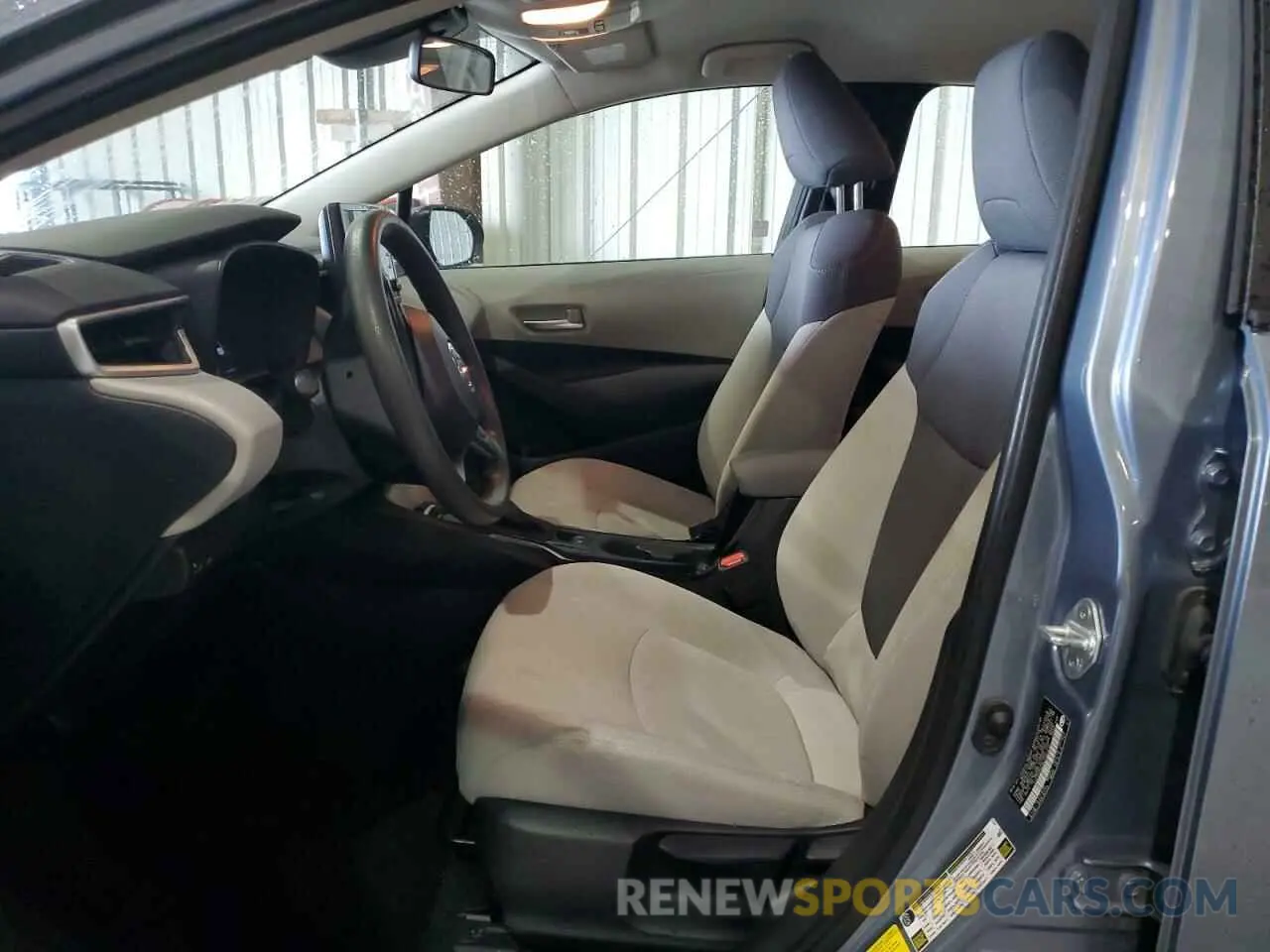 7 fotografías del automóvil dañado 5YFDPRAE8LP007445 TOYOTA COROLLA 2020
