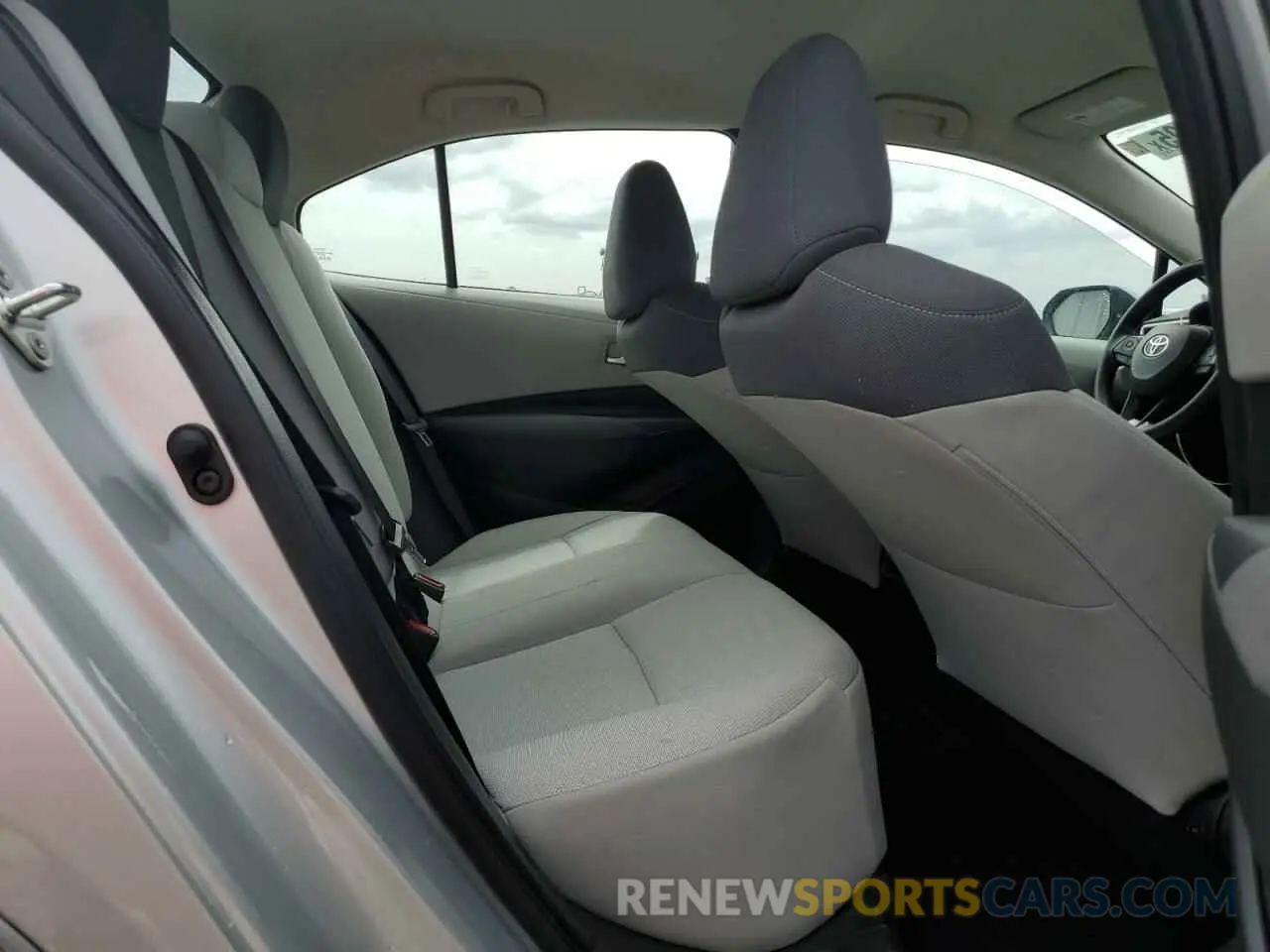 10 fotografías del automóvil dañado 5YFDPRAE8LP091332 TOYOTA COROLLA 2020