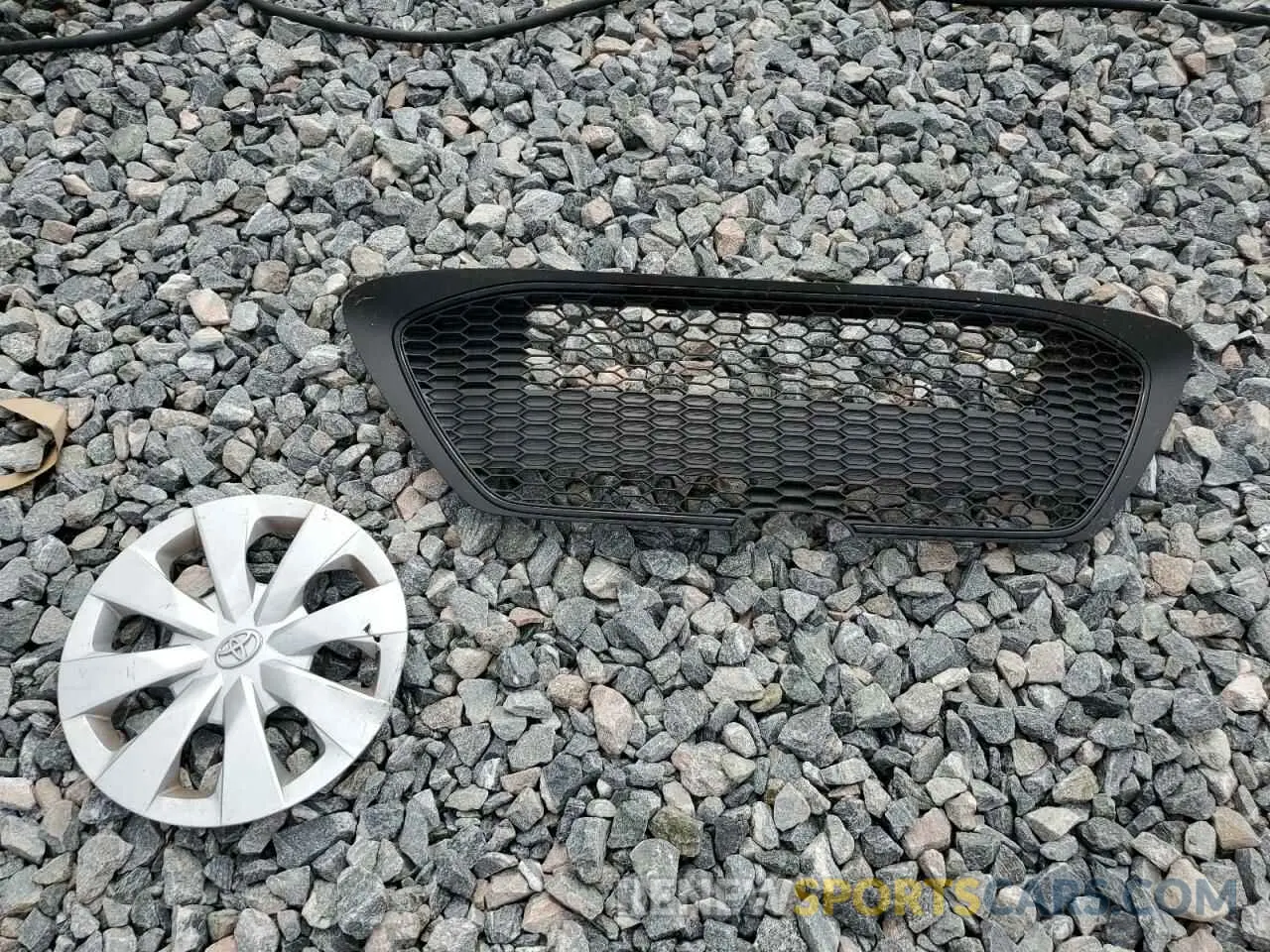 12 fotografías del automóvil dañado 5YFDPRAE8LP091332 TOYOTA COROLLA 2020