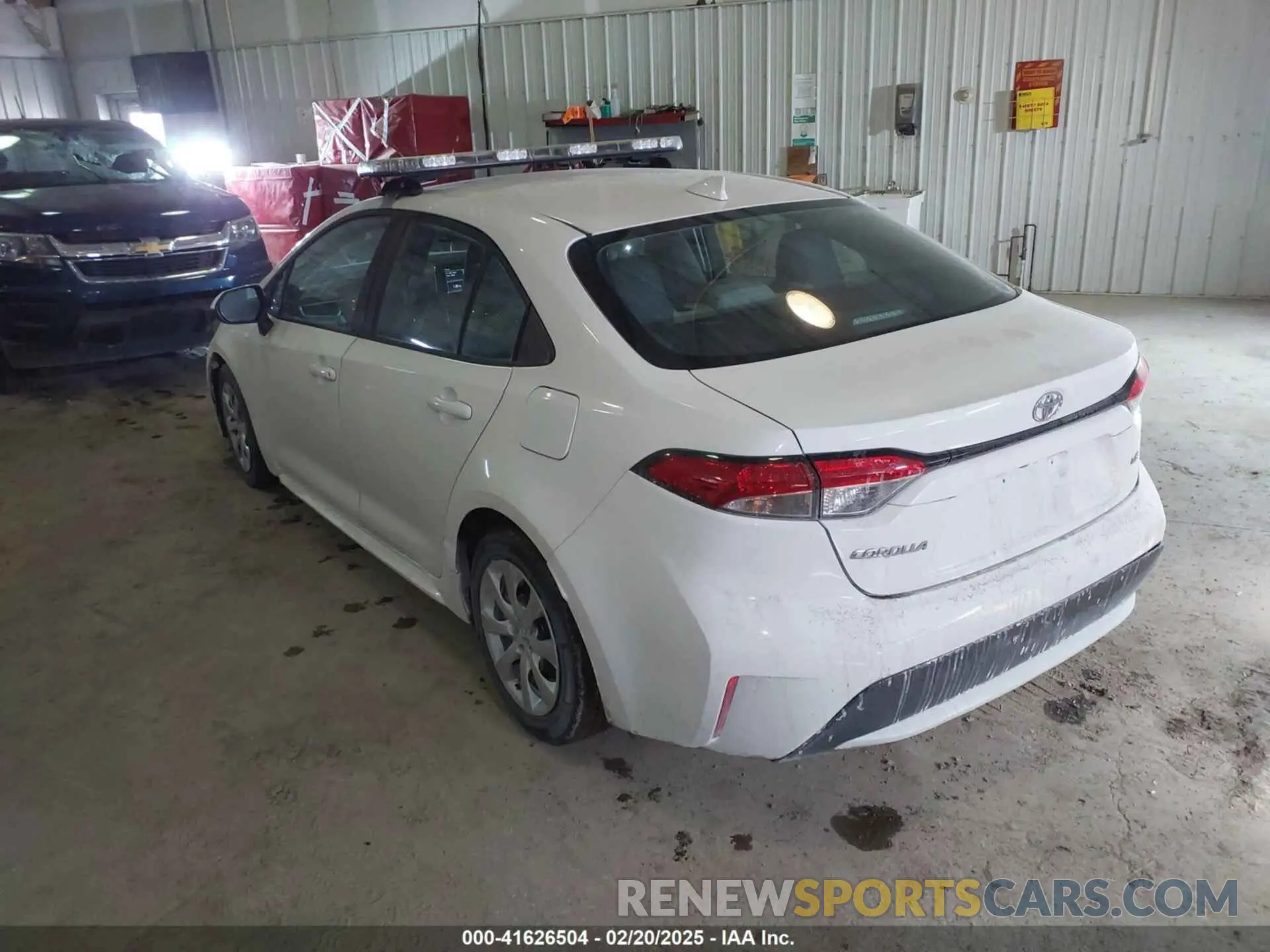 3 fotografías del automóvil dañado 5YFEPRAE0LP029671 TOYOTA COROLLA 2020