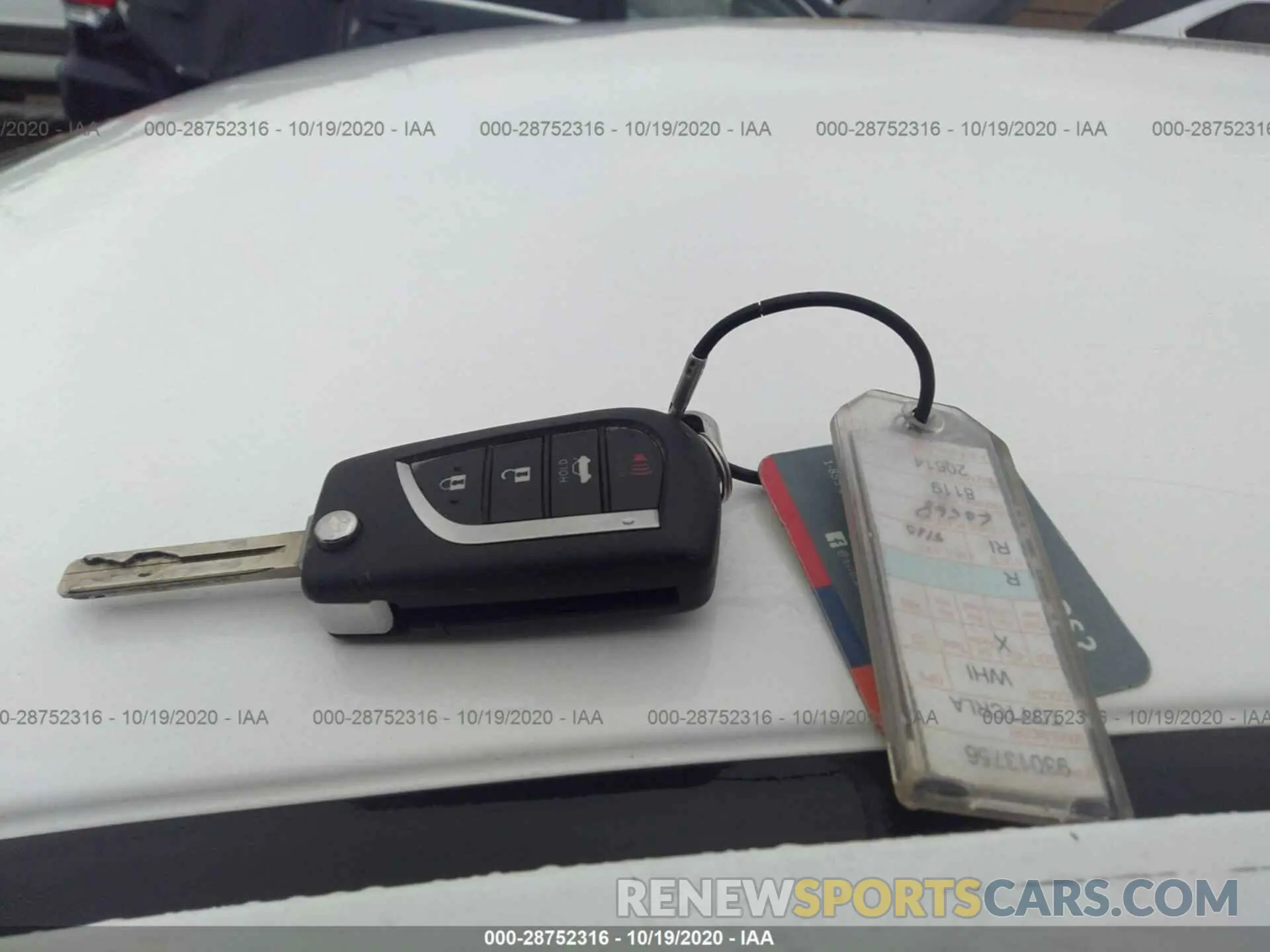 11 fotografías del automóvil dañado 5YFEPRAE0LP030965 TOYOTA COROLLA 2020