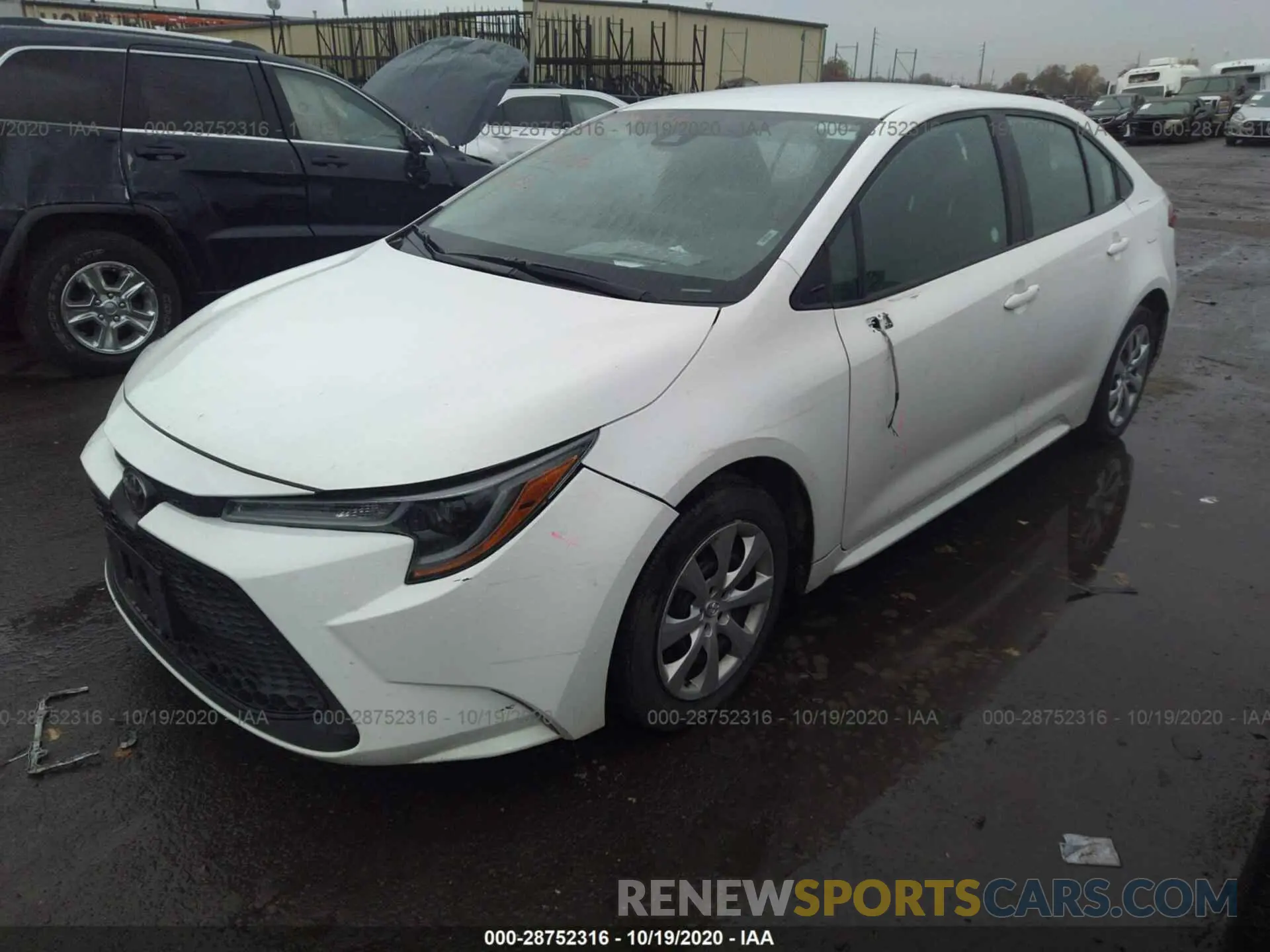 2 fotografías del automóvil dañado 5YFEPRAE0LP030965 TOYOTA COROLLA 2020