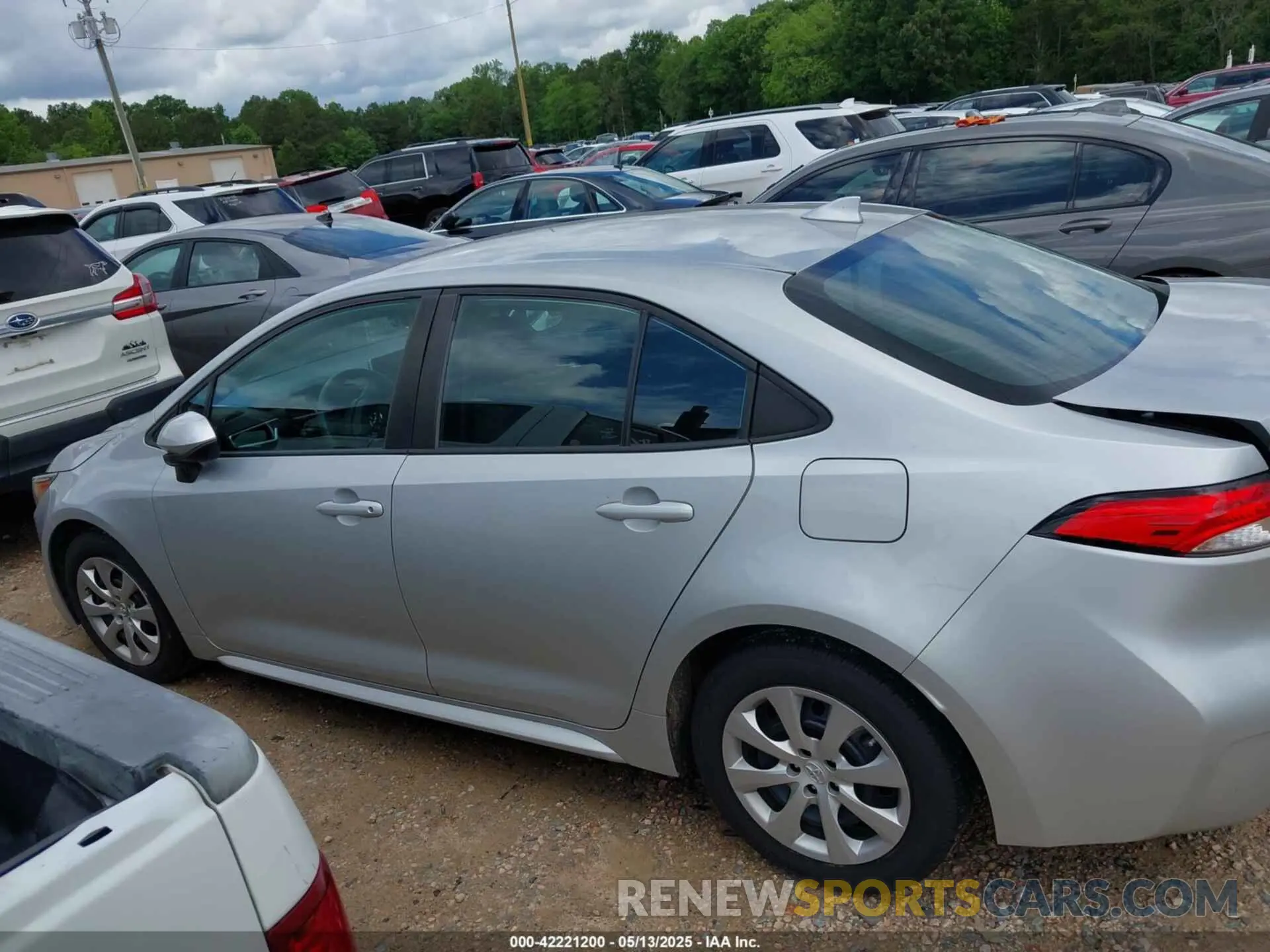 13 fotografías del automóvil dañado 5YFEPRAE0LP050018 TOYOTA COROLLA 2020