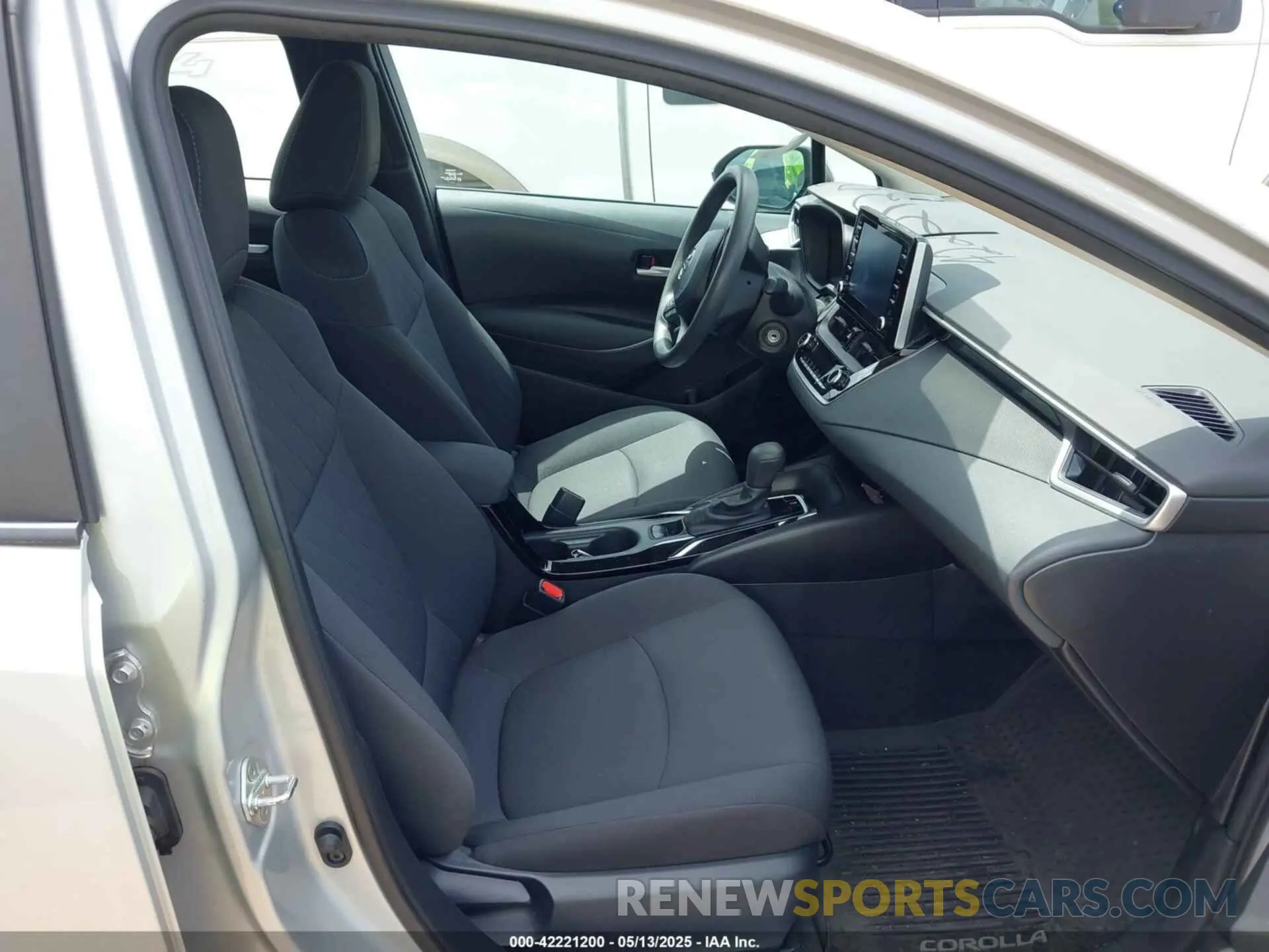5 fotografías del automóvil dañado 5YFEPRAE0LP050018 TOYOTA COROLLA 2020