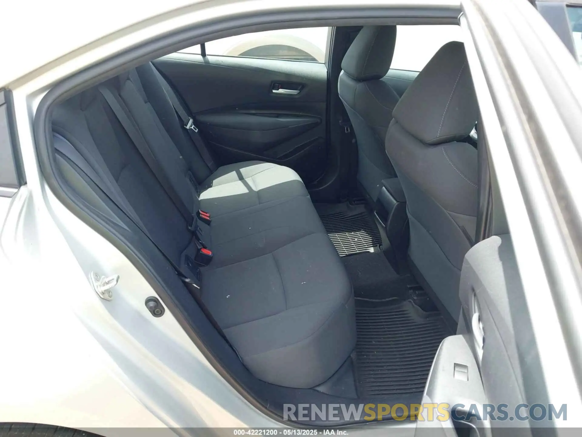 8 fotografías del automóvil dañado 5YFEPRAE0LP050018 TOYOTA COROLLA 2020
