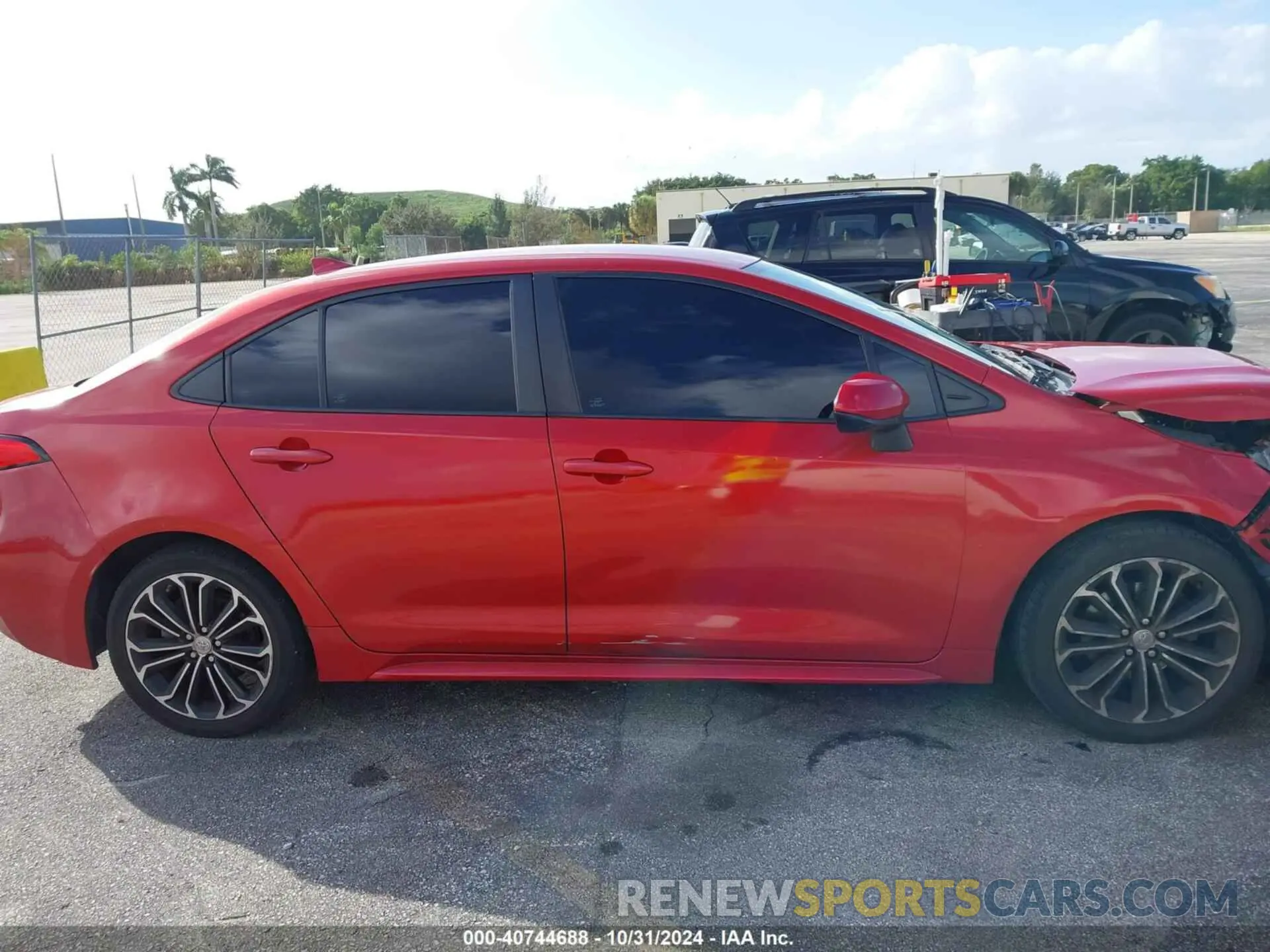 13 fotografías del automóvil dañado 5YFEPRAE0LP053839 TOYOTA COROLLA 2020
