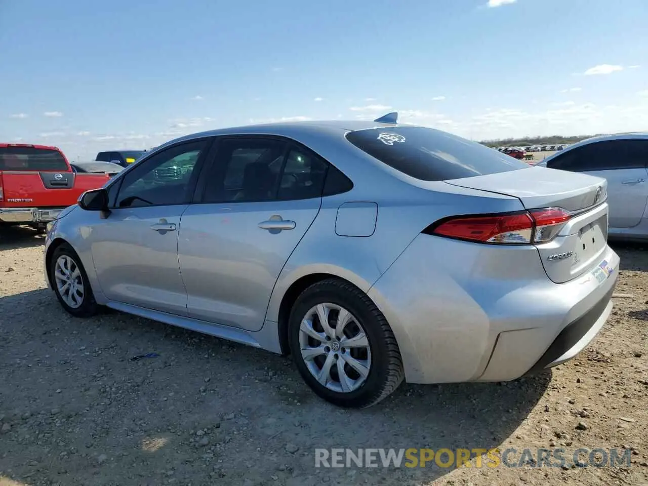 2 fotografías del automóvil dañado 5YFEPRAE0LP062198 TOYOTA COROLLA 2020
