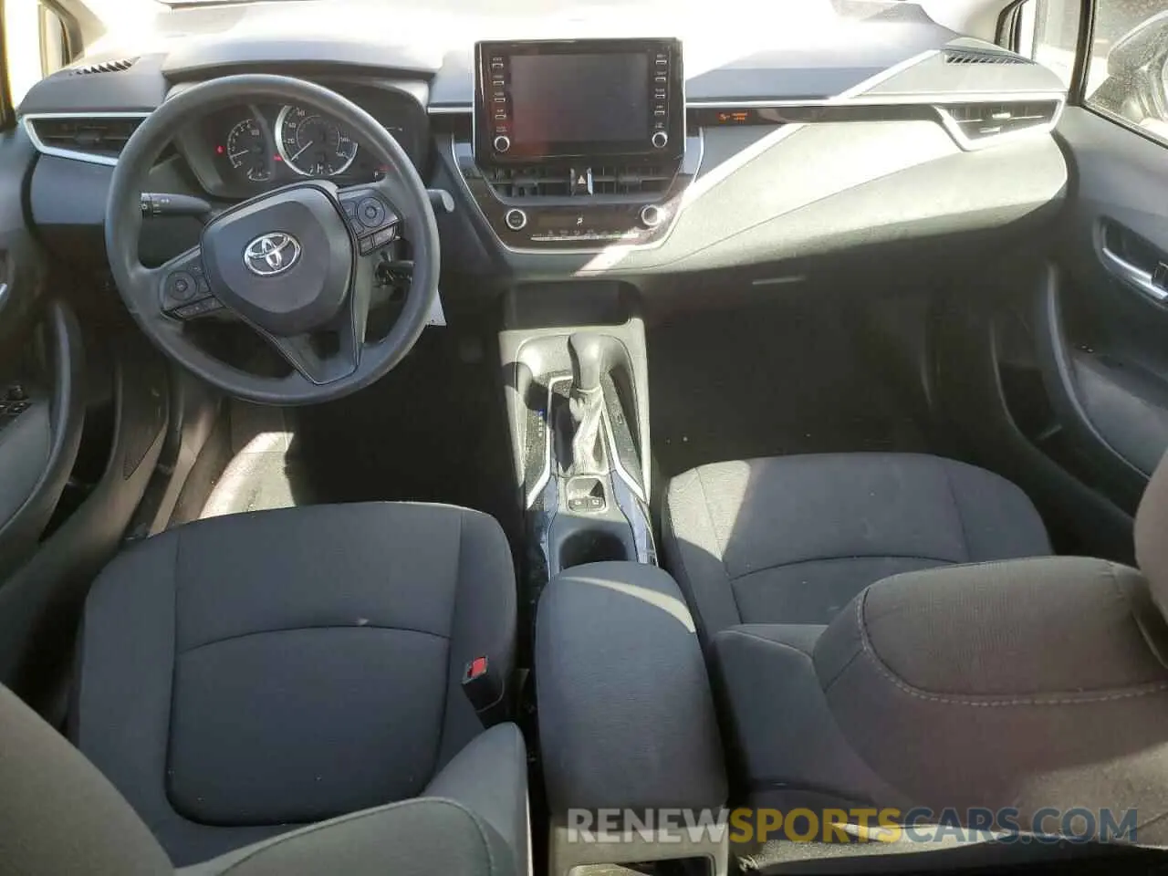 8 fotografías del automóvil dañado 5YFEPRAE0LP062198 TOYOTA COROLLA 2020