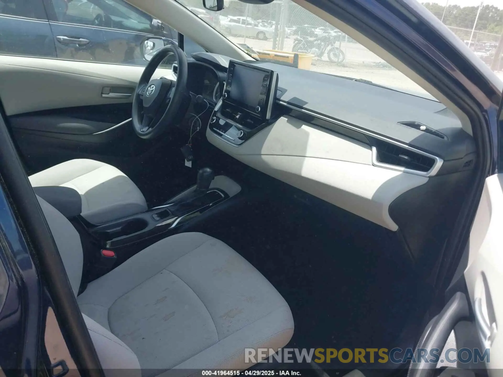 5 fotografías del automóvil dañado 5YFEPRAE0LP073119 TOYOTA COROLLA 2020