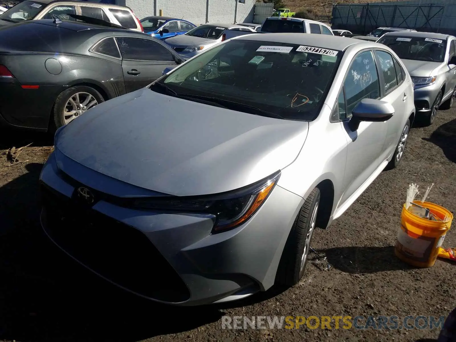 2 fotografías del automóvil dañado 5YFEPRAE0LP076148 TOYOTA COROLLA 2020