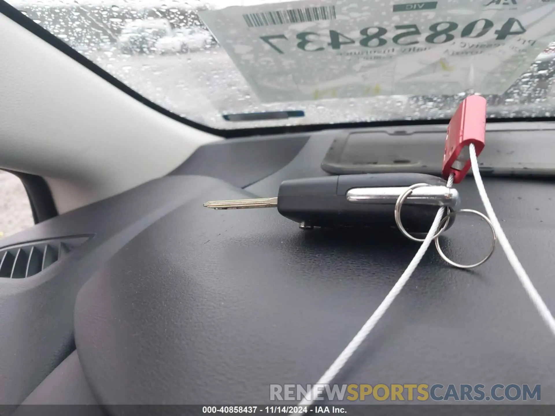 11 fotografías del automóvil dañado 5YFEPRAE0LP077137 TOYOTA COROLLA 2020