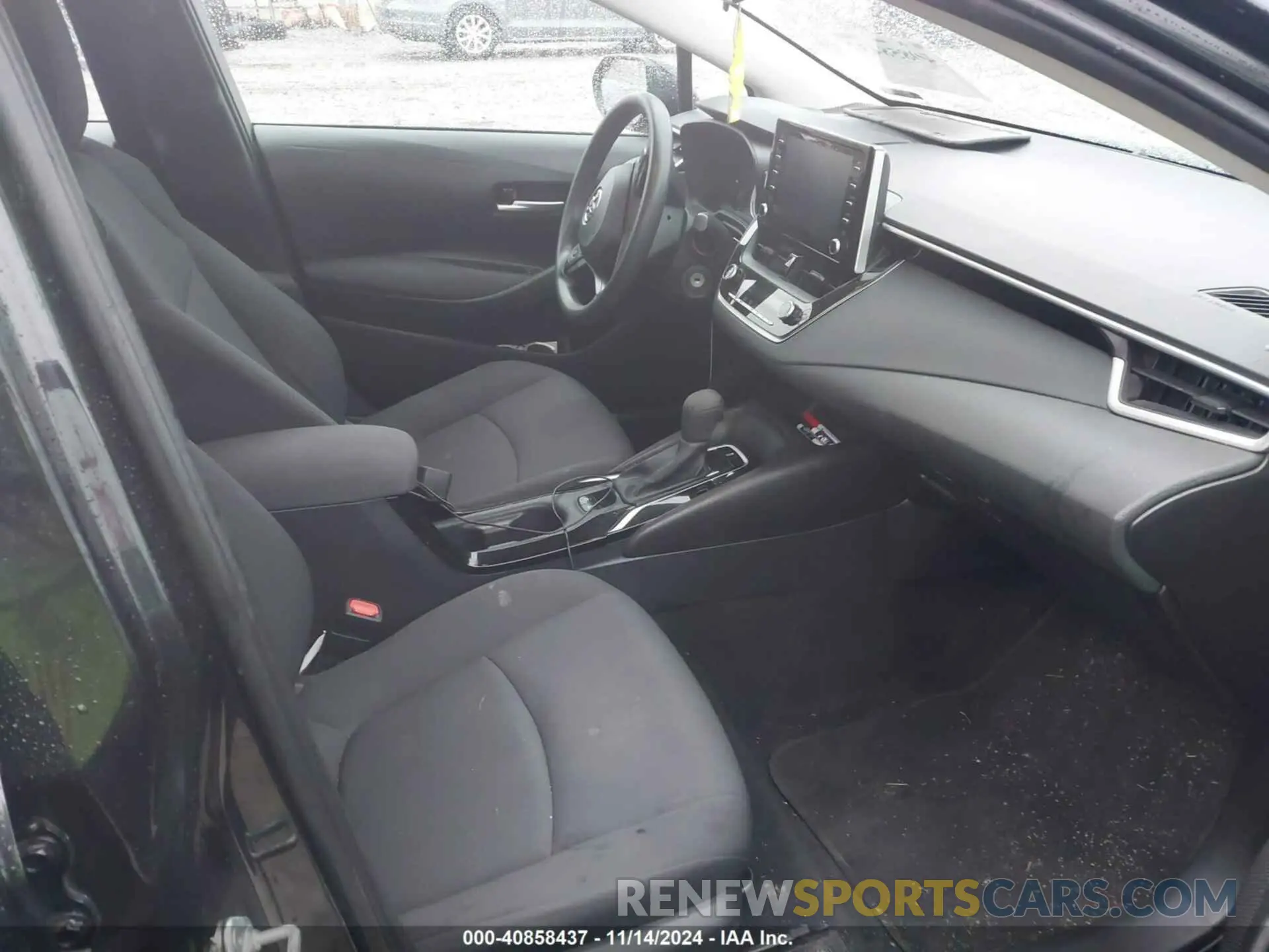 5 fotografías del automóvil dañado 5YFEPRAE0LP077137 TOYOTA COROLLA 2020