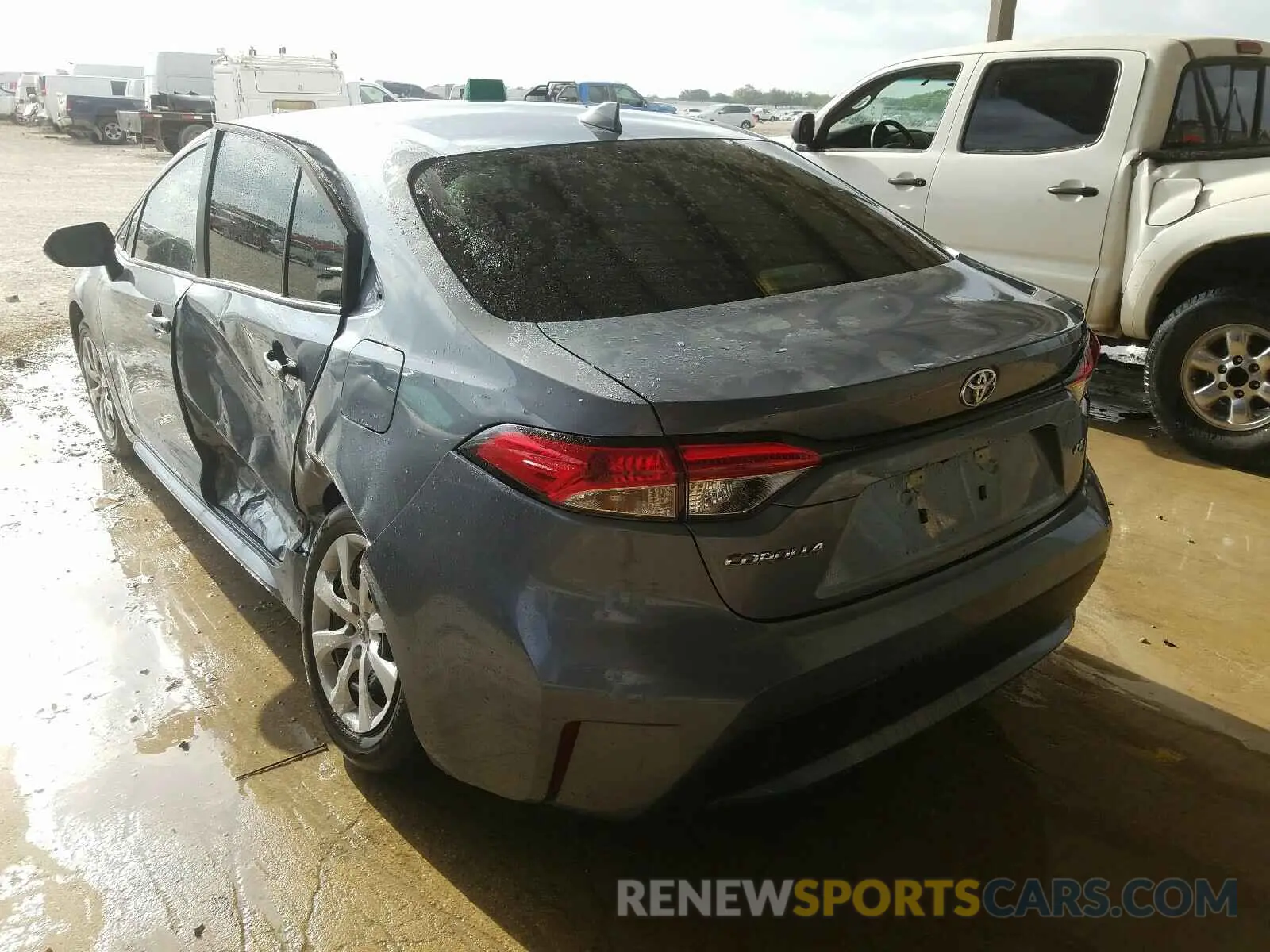 3 fotografías del automóvil dañado 5YFEPRAE0LP087618 TOYOTA COROLLA 2020