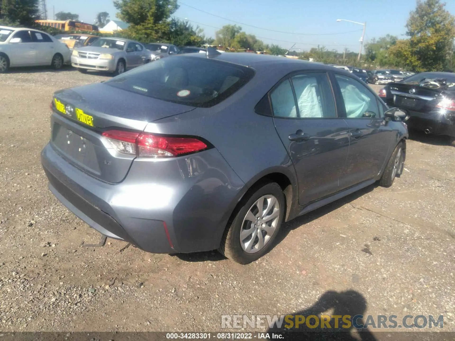 4 fotografías del automóvil dañado 5YFEPRAE0LP133335 TOYOTA COROLLA 2020