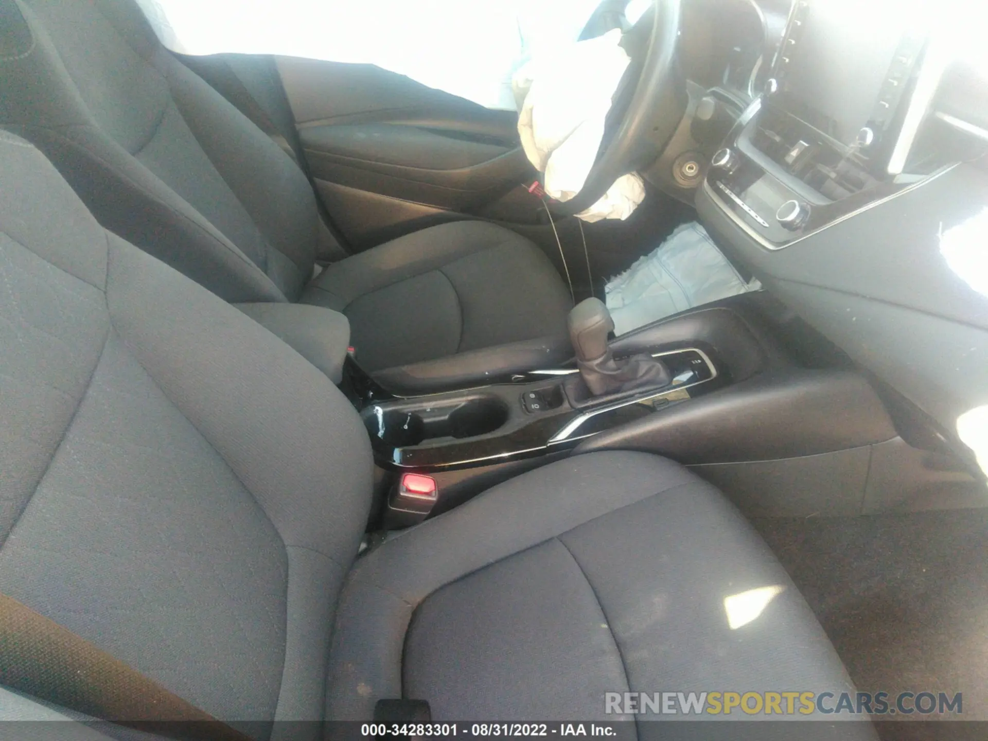 5 fotografías del automóvil dañado 5YFEPRAE0LP133335 TOYOTA COROLLA 2020