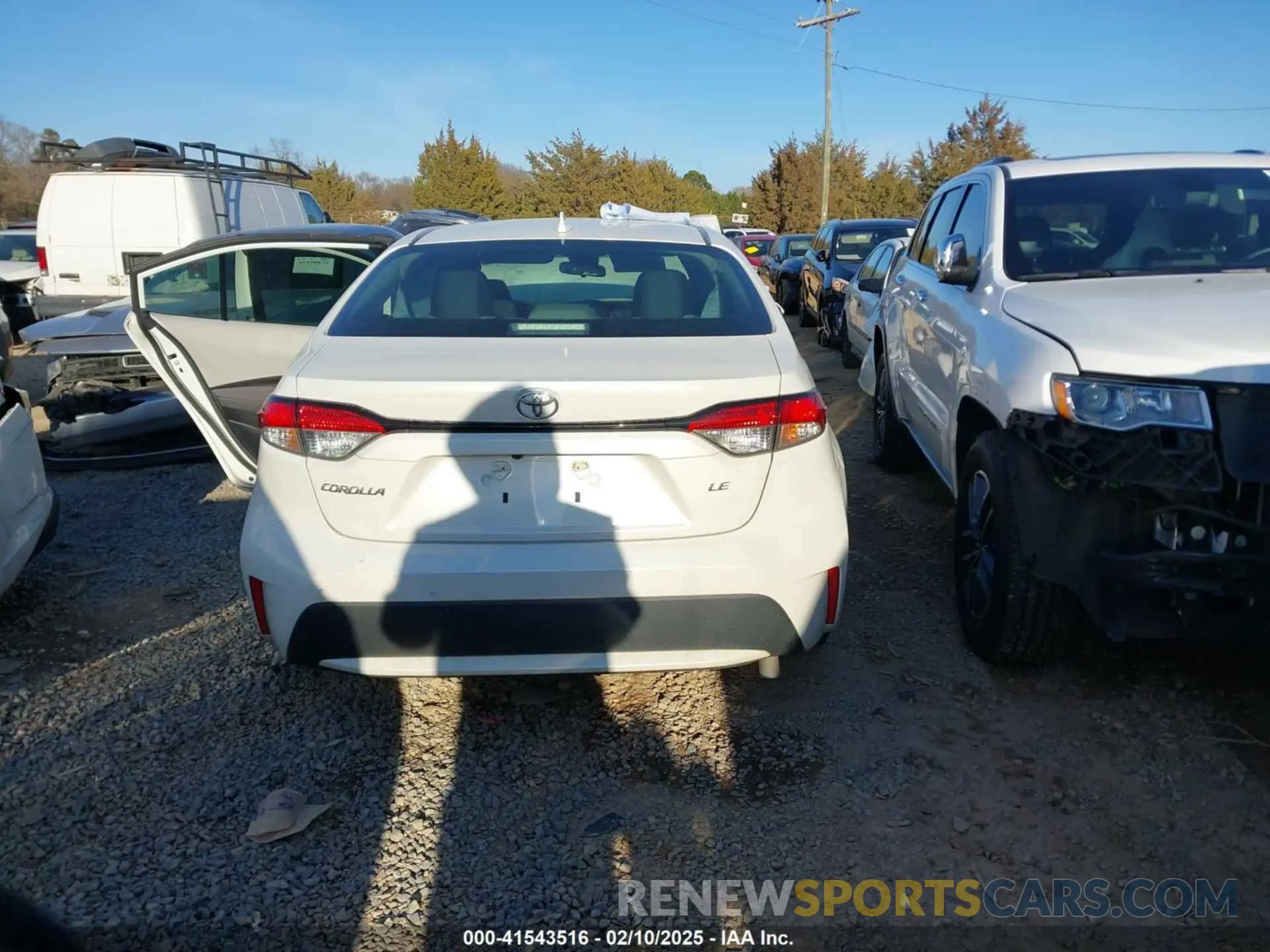 17 fotografías del automóvil dañado 5YFEPRAE1LP016413 TOYOTA COROLLA 2020