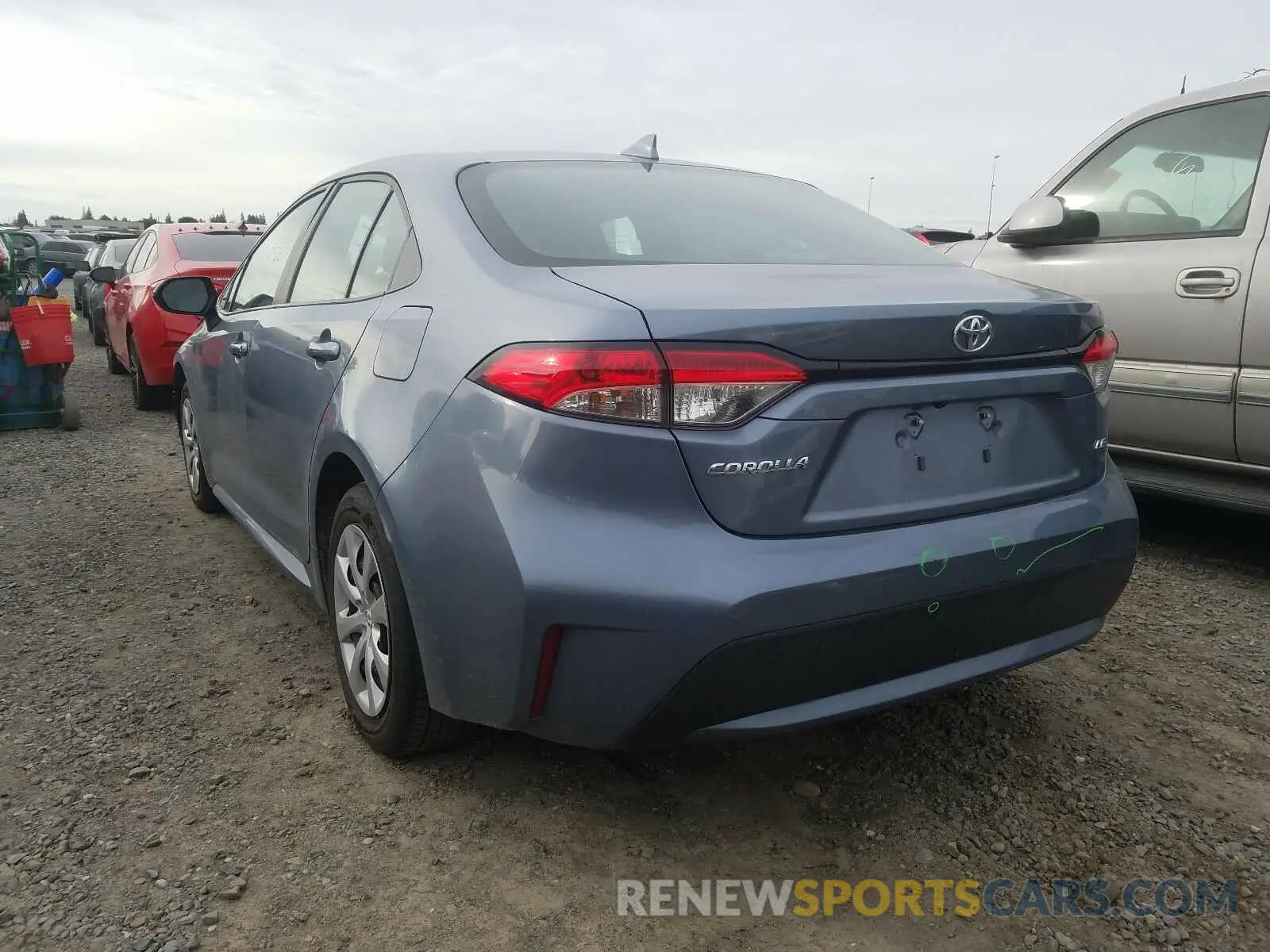 3 fotografías del automóvil dañado 5YFEPRAE1LP020171 TOYOTA COROLLA 2020