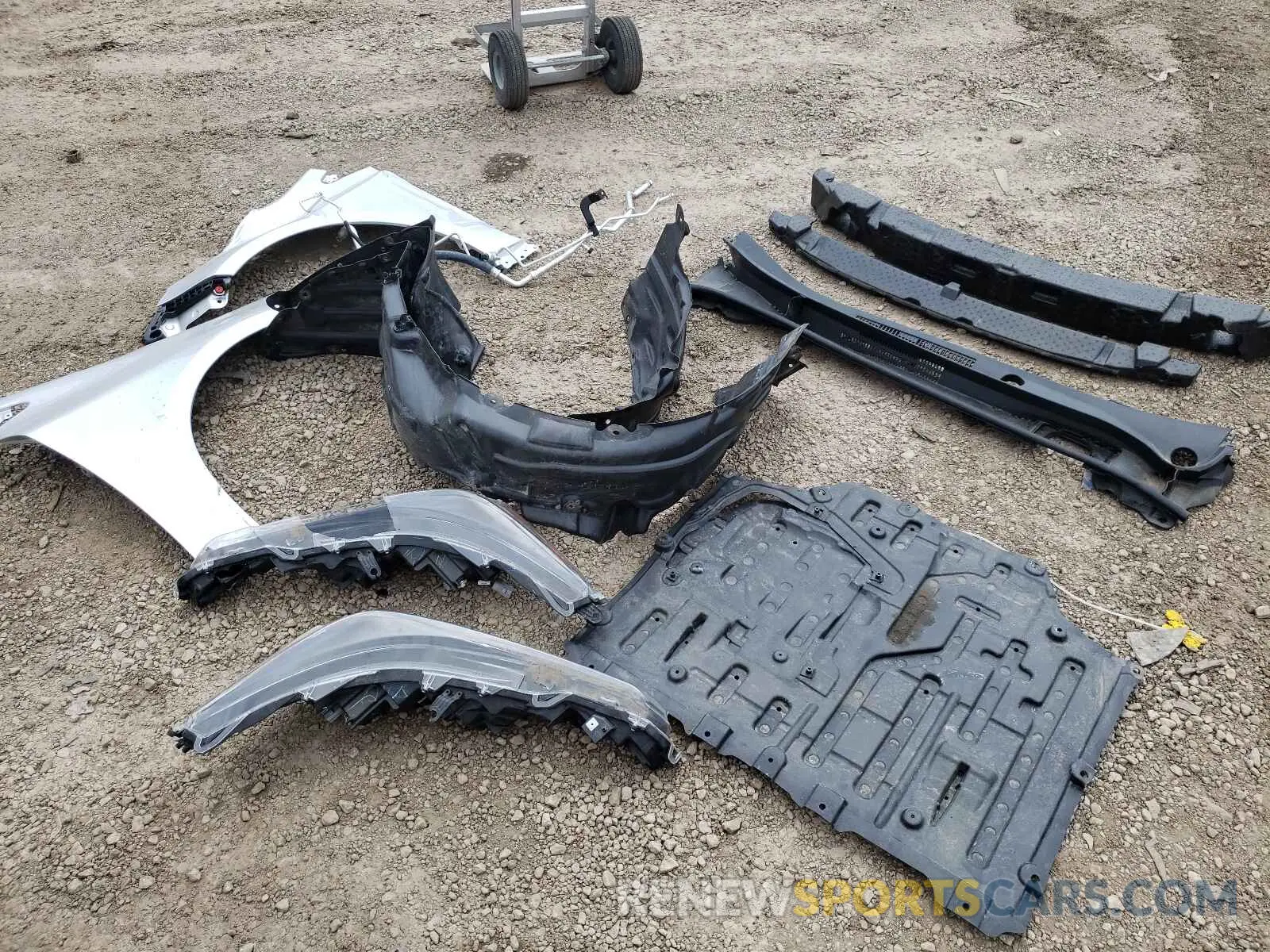 9 fotografías del automóvil dañado 5YFEPRAE1LP033518 TOYOTA COROLLA 2020