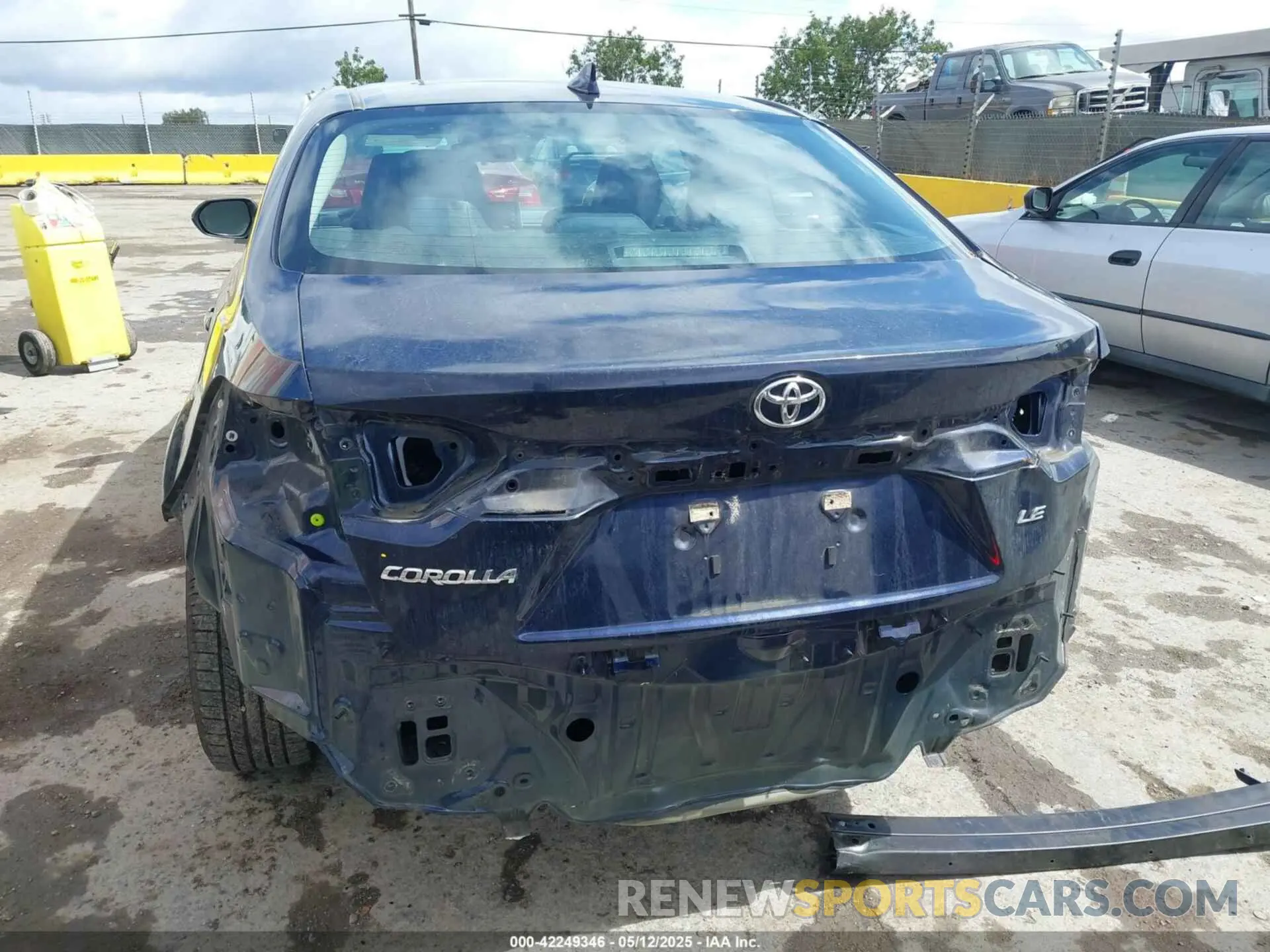 6 fotografías del automóvil dañado 5YFEPRAE1LP040405 TOYOTA COROLLA 2020
