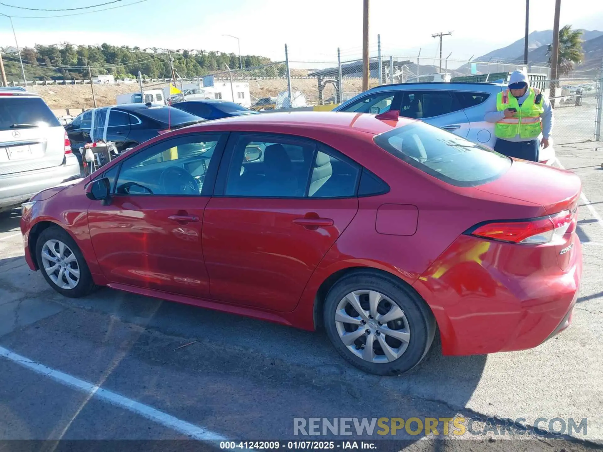 14 fotografías del automóvil dañado 5YFEPRAE1LP054594 TOYOTA COROLLA 2020