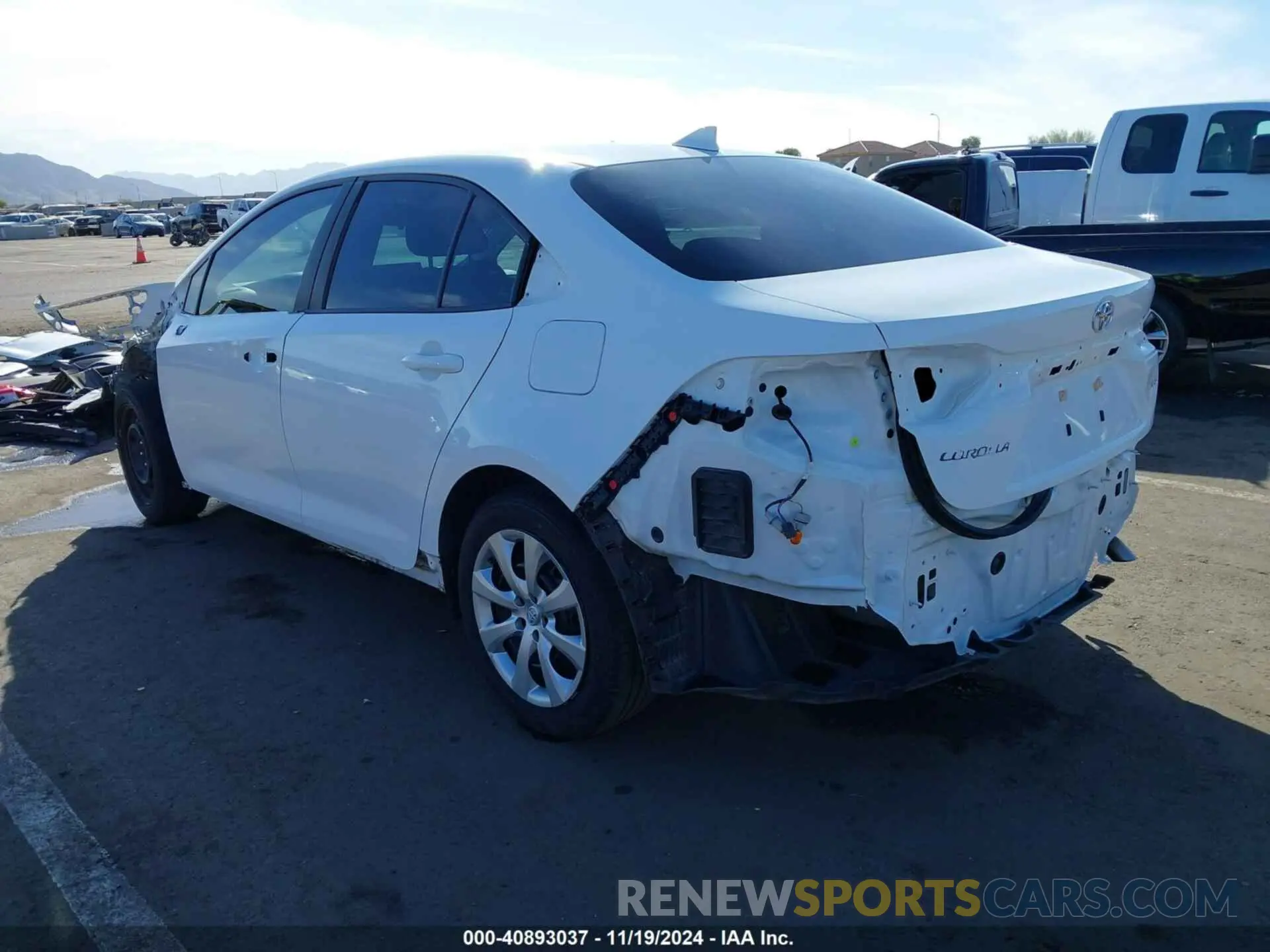 3 fotografías del automóvil dañado 5YFEPRAE1LP073145 TOYOTA COROLLA 2020