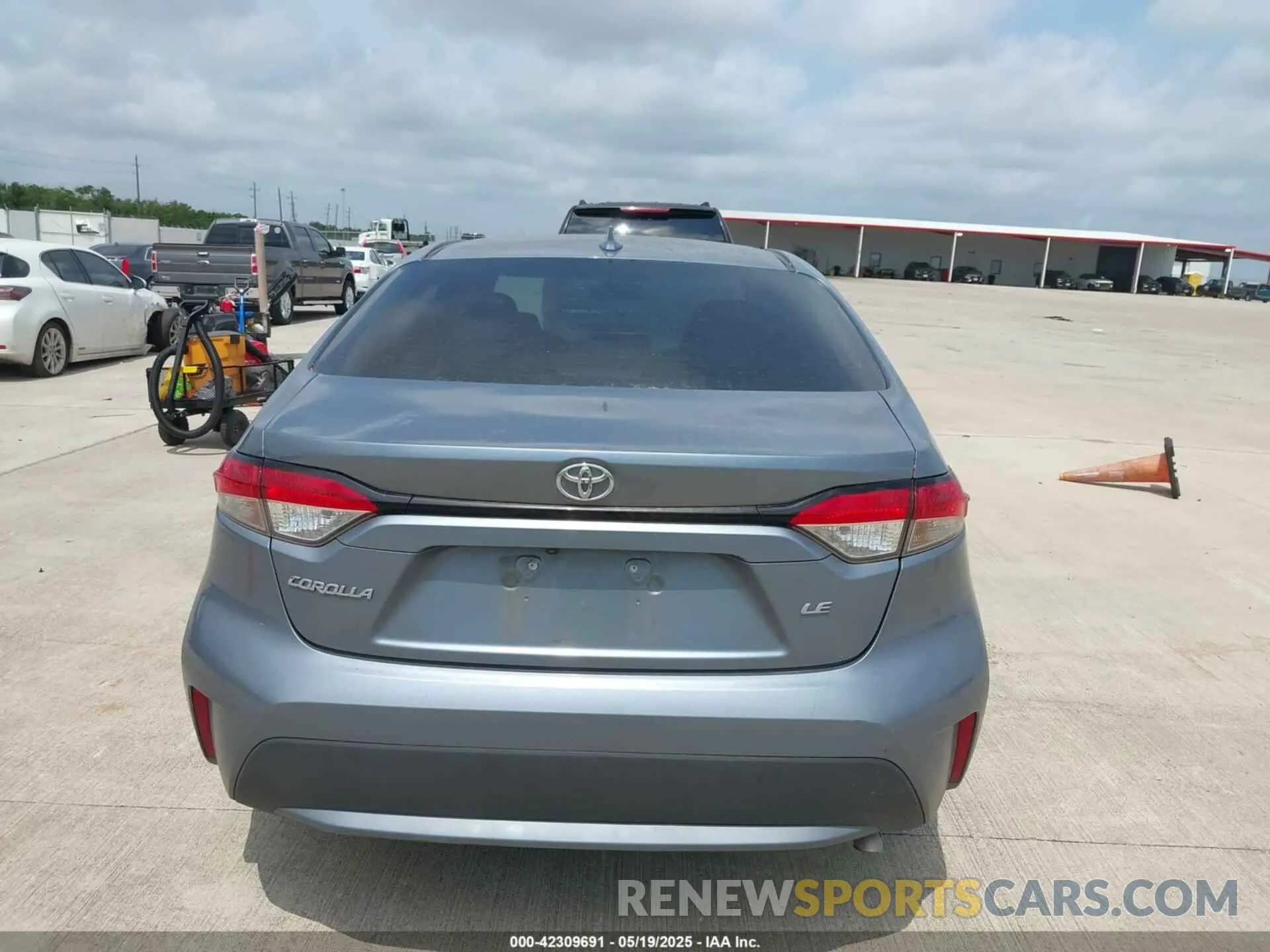16 fotografías del automóvil dañado 5YFEPRAE1LP084405 TOYOTA COROLLA 2020