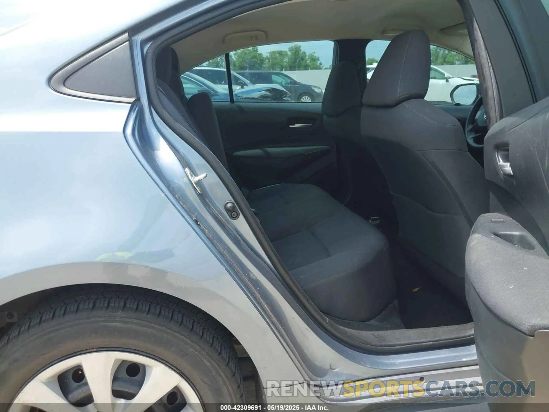 8 fotografías del automóvil dañado 5YFEPRAE1LP084405 TOYOTA COROLLA 2020