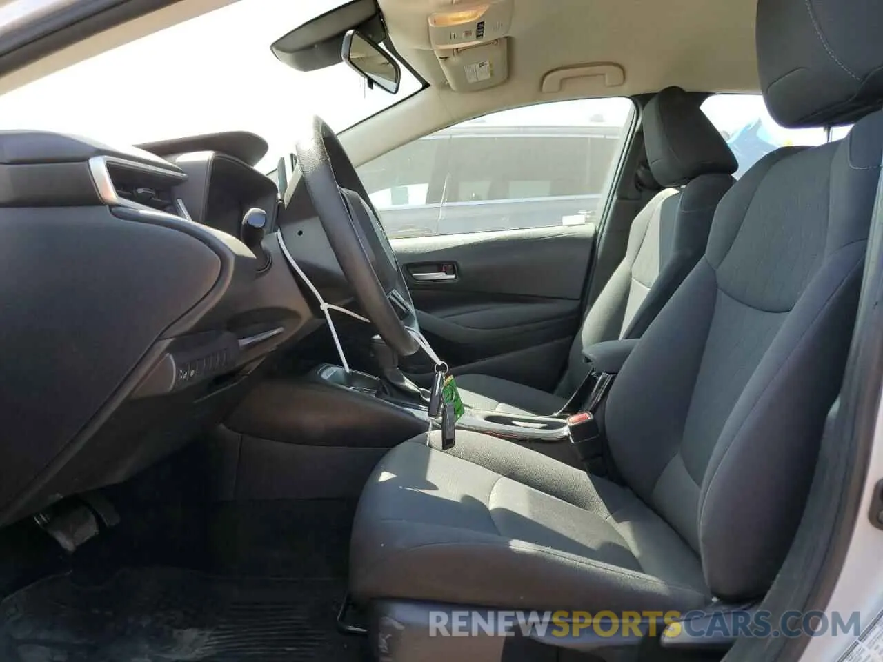 7 fotografías del automóvil dañado 5YFEPRAE1LP093380 TOYOTA COROLLA 2020