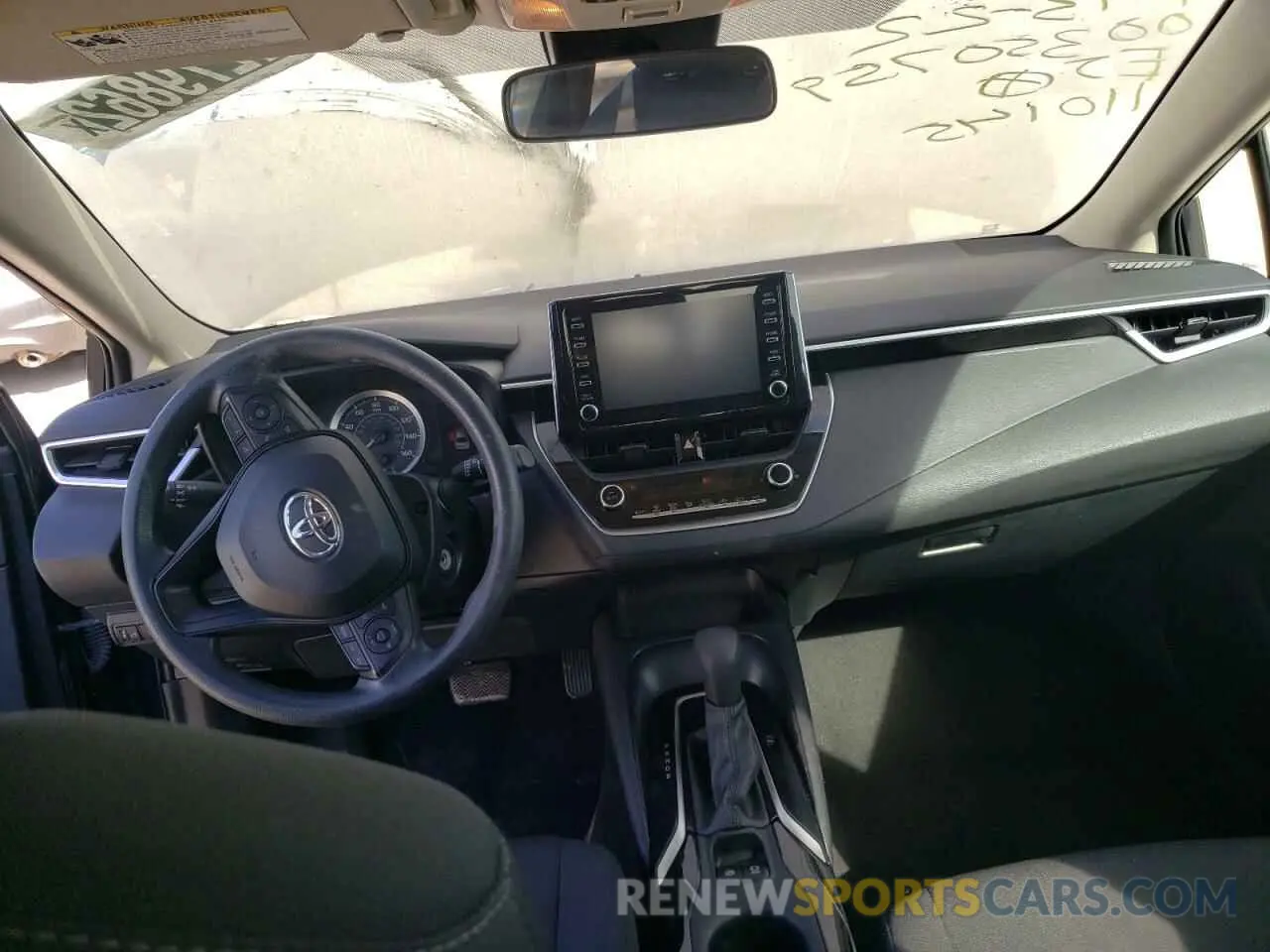 8 fotografías del automóvil dañado 5YFEPRAE1LP110145 TOYOTA COROLLA 2020