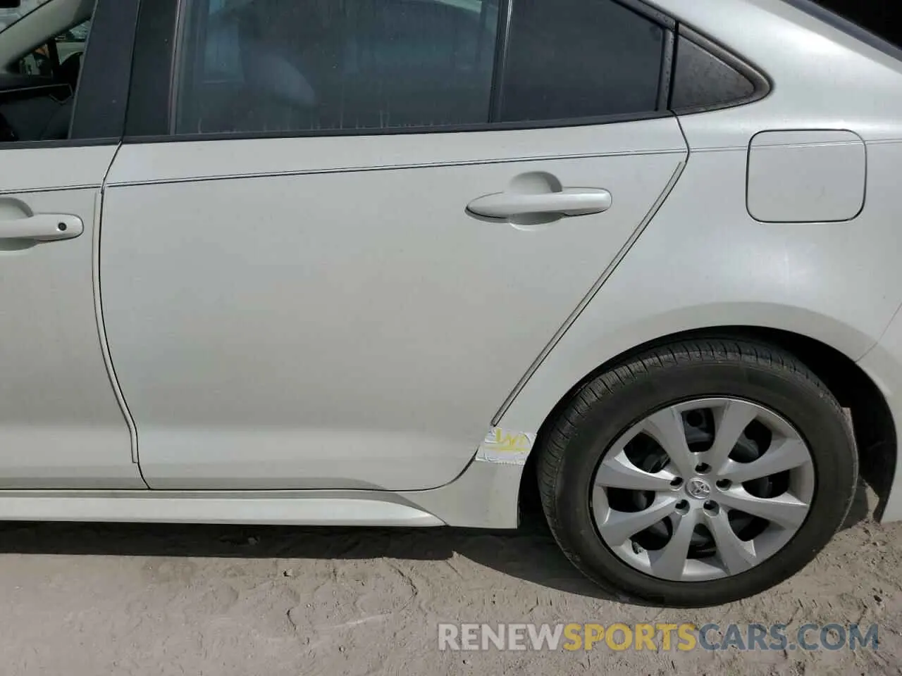 12 fotografías del automóvil dañado 5YFEPRAE1LP120917 TOYOTA COROLLA 2020