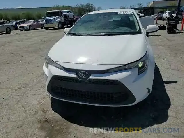 13 fotografías del automóvil dañado 5YFEPRAE1LP138303 TOYOTA COROLLA 2020
