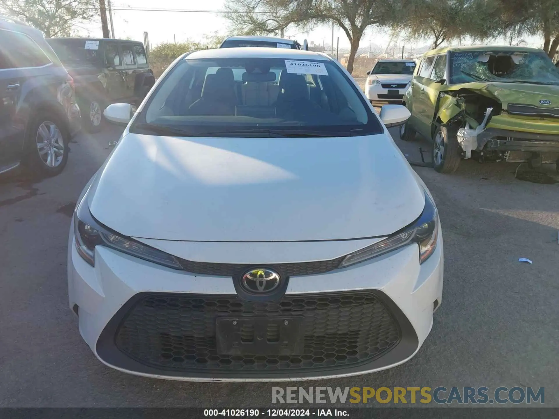 12 fotografías del automóvil dañado 5YFEPRAE1LP143503 TOYOTA COROLLA 2020