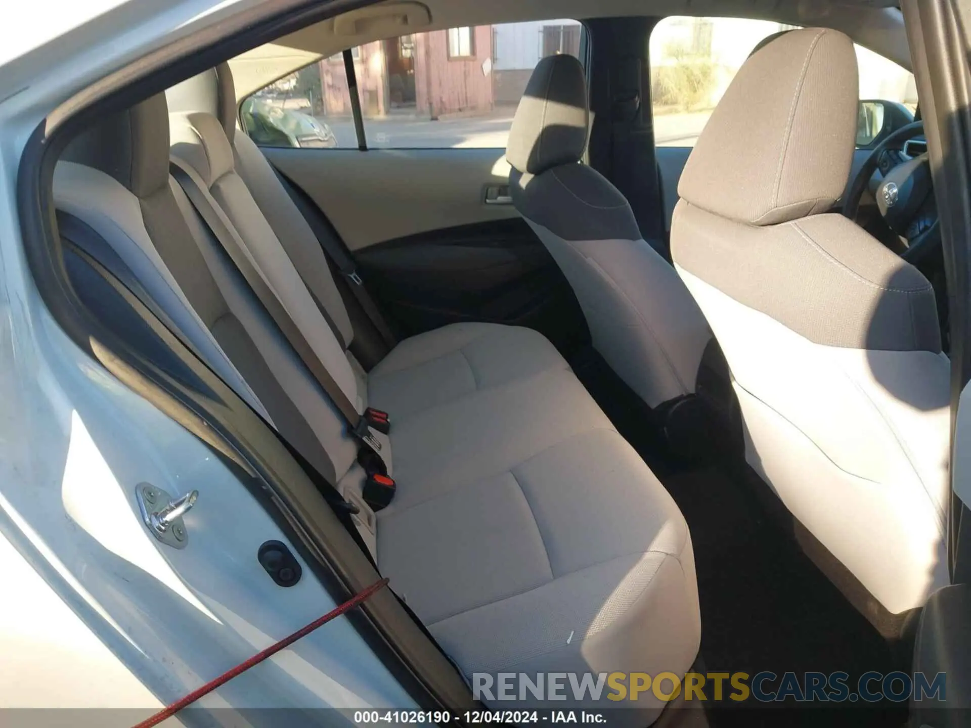 8 fotografías del automóvil dañado 5YFEPRAE1LP143503 TOYOTA COROLLA 2020