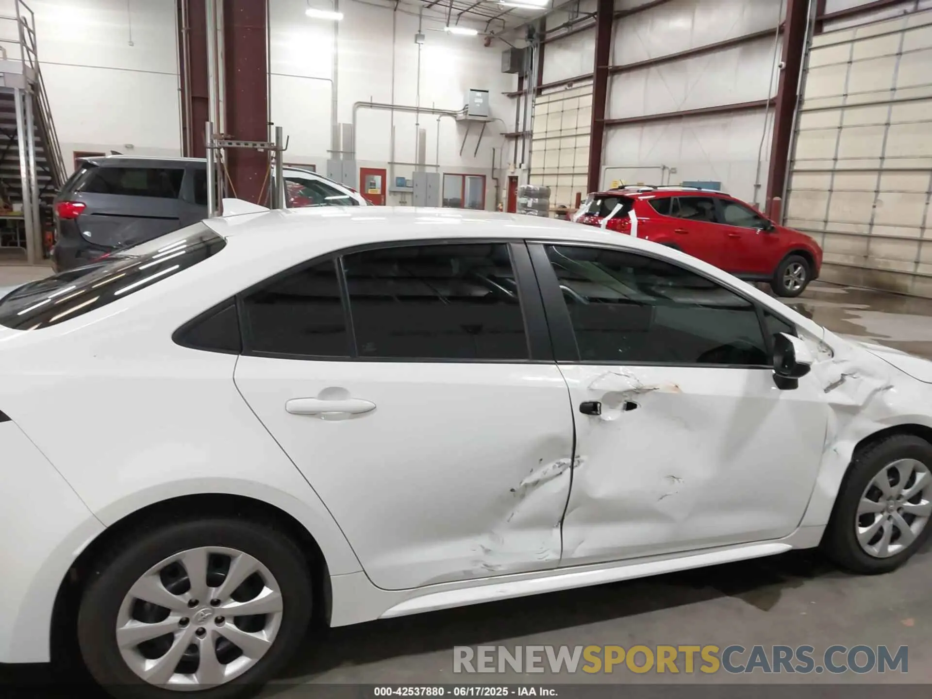 13 fotografías del automóvil dañado 5YFEPRAE2LP006375 TOYOTA COROLLA 2020