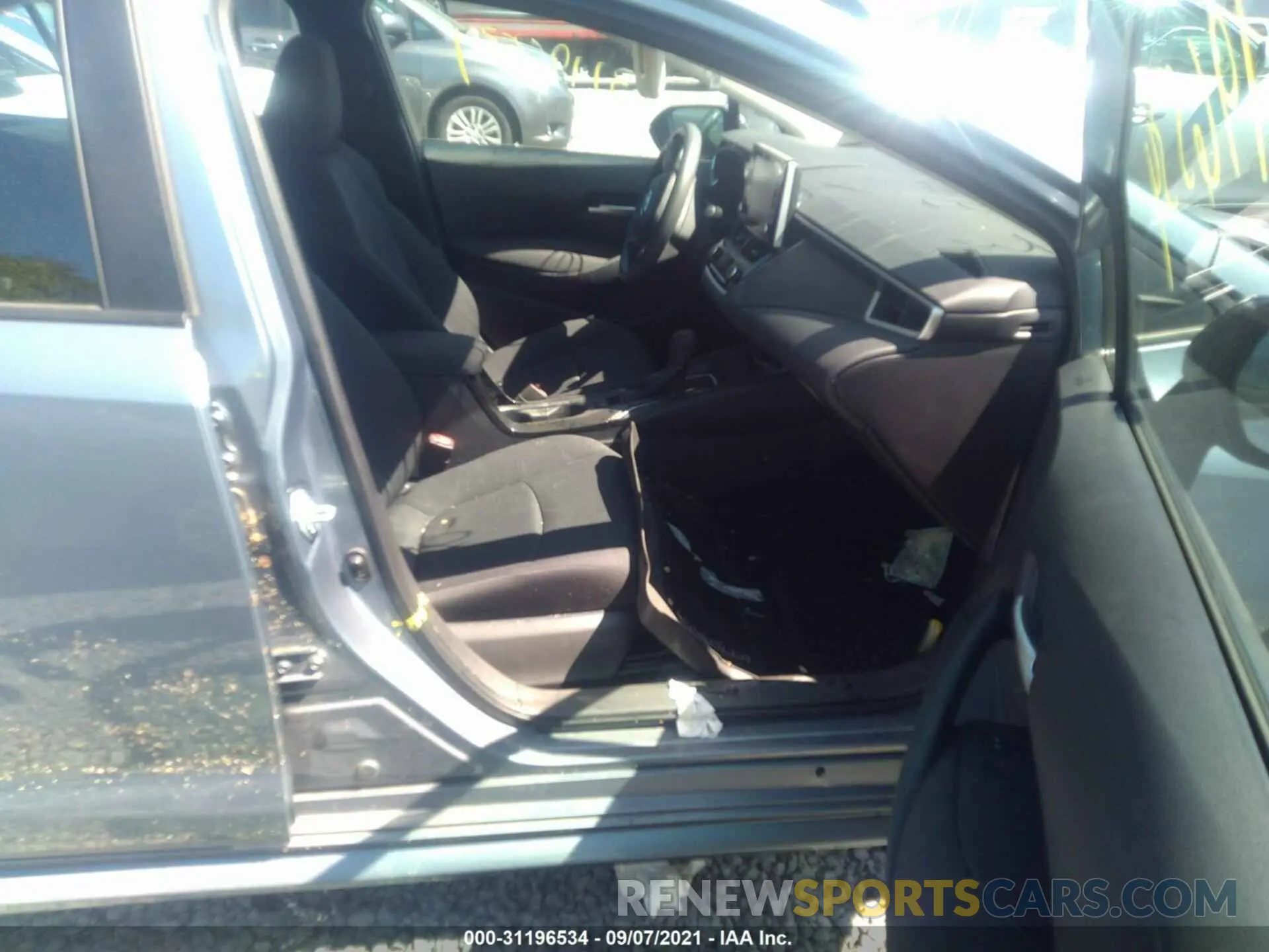 5 fotografías del automóvil dañado 5YFEPRAE2LP046634 TOYOTA COROLLA 2020