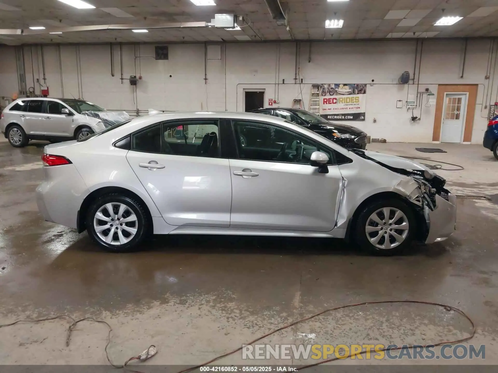 13 fotografías del automóvil dañado 5YFEPRAE2LP046679 TOYOTA COROLLA 2020
