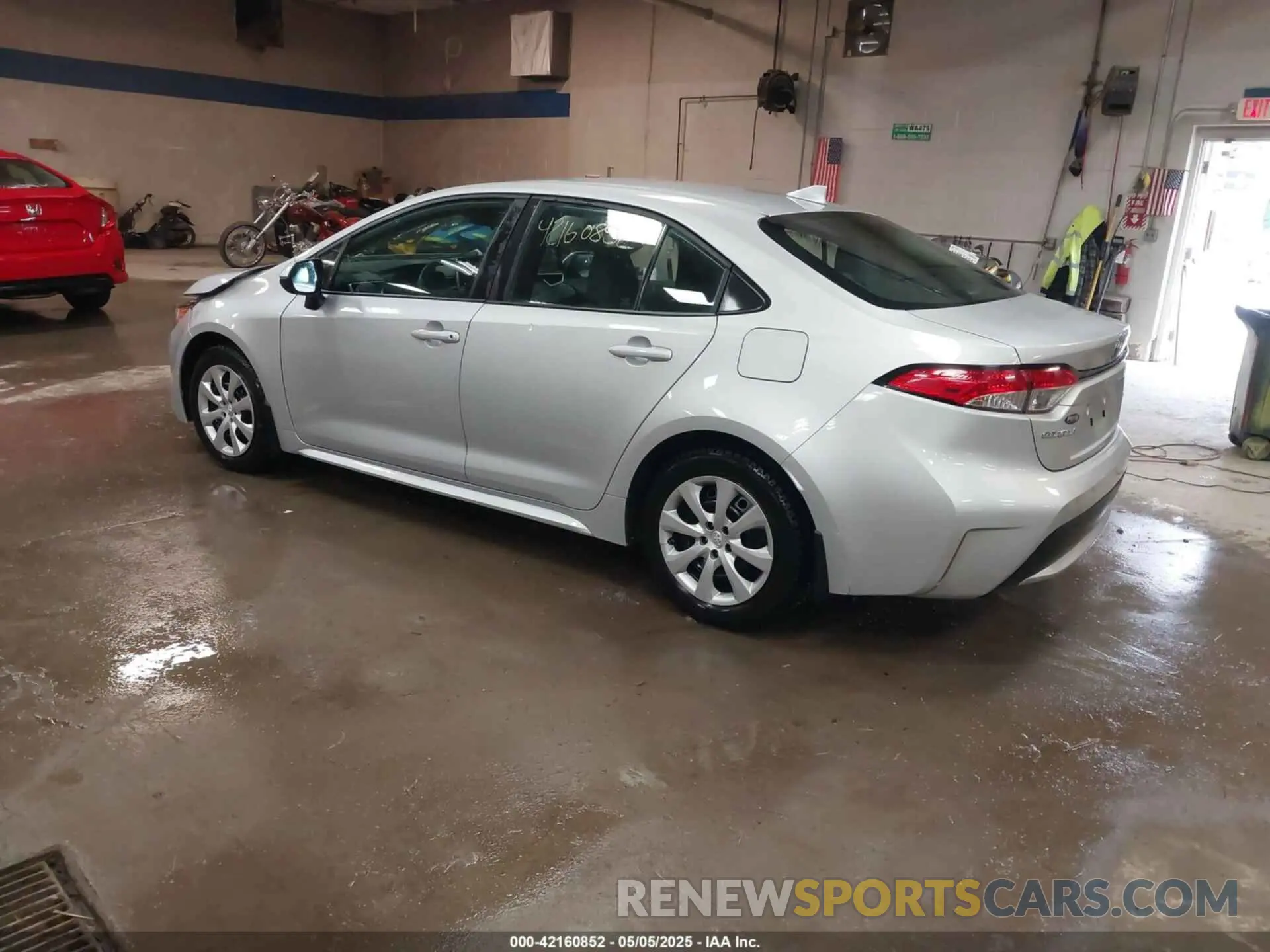 3 fotografías del automóvil dañado 5YFEPRAE2LP046679 TOYOTA COROLLA 2020