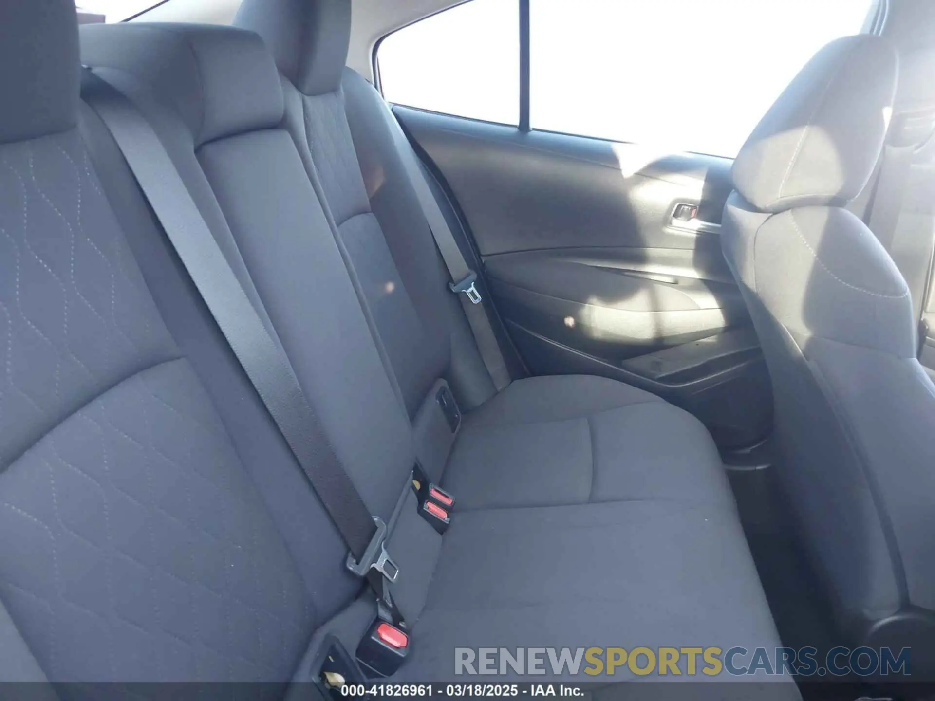 8 fotografías del automóvil dañado 5YFEPRAE2LP066589 TOYOTA COROLLA 2020