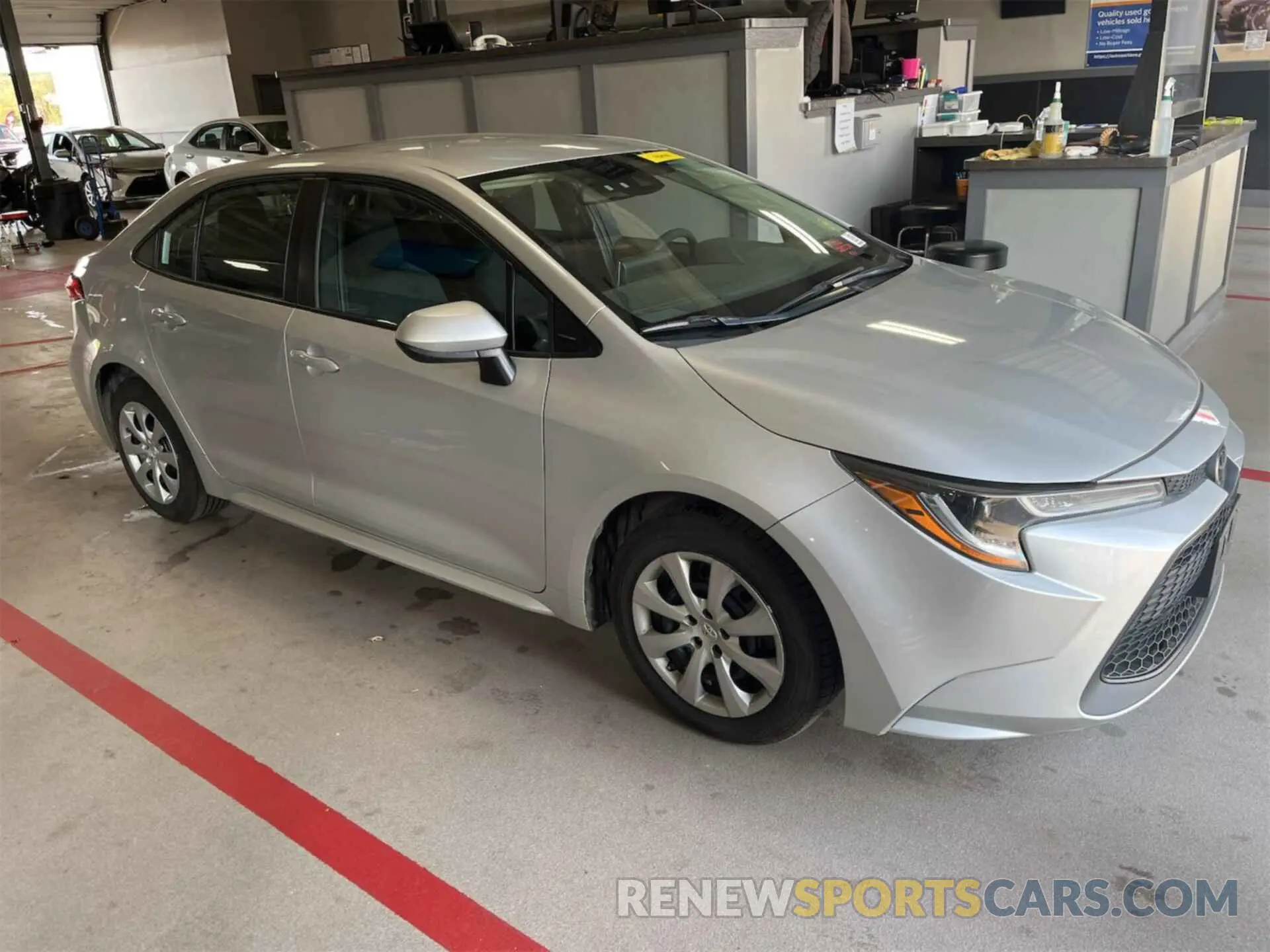 14 fotografías del automóvil dañado 5YFEPRAE2LP073218 TOYOTA COROLLA 2020