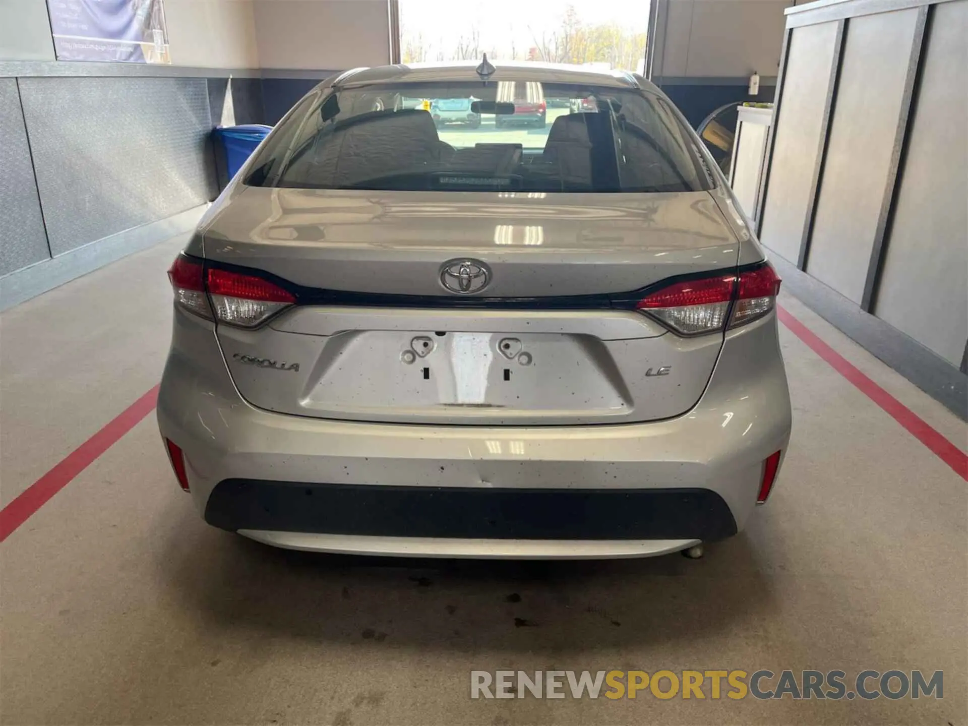 15 fotografías del automóvil dañado 5YFEPRAE2LP073218 TOYOTA COROLLA 2020