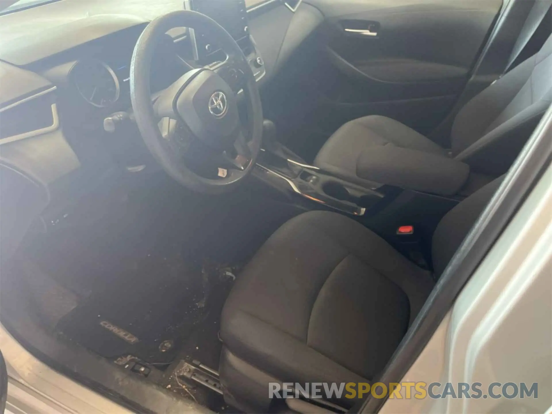 3 fotografías del automóvil dañado 5YFEPRAE2LP073218 TOYOTA COROLLA 2020