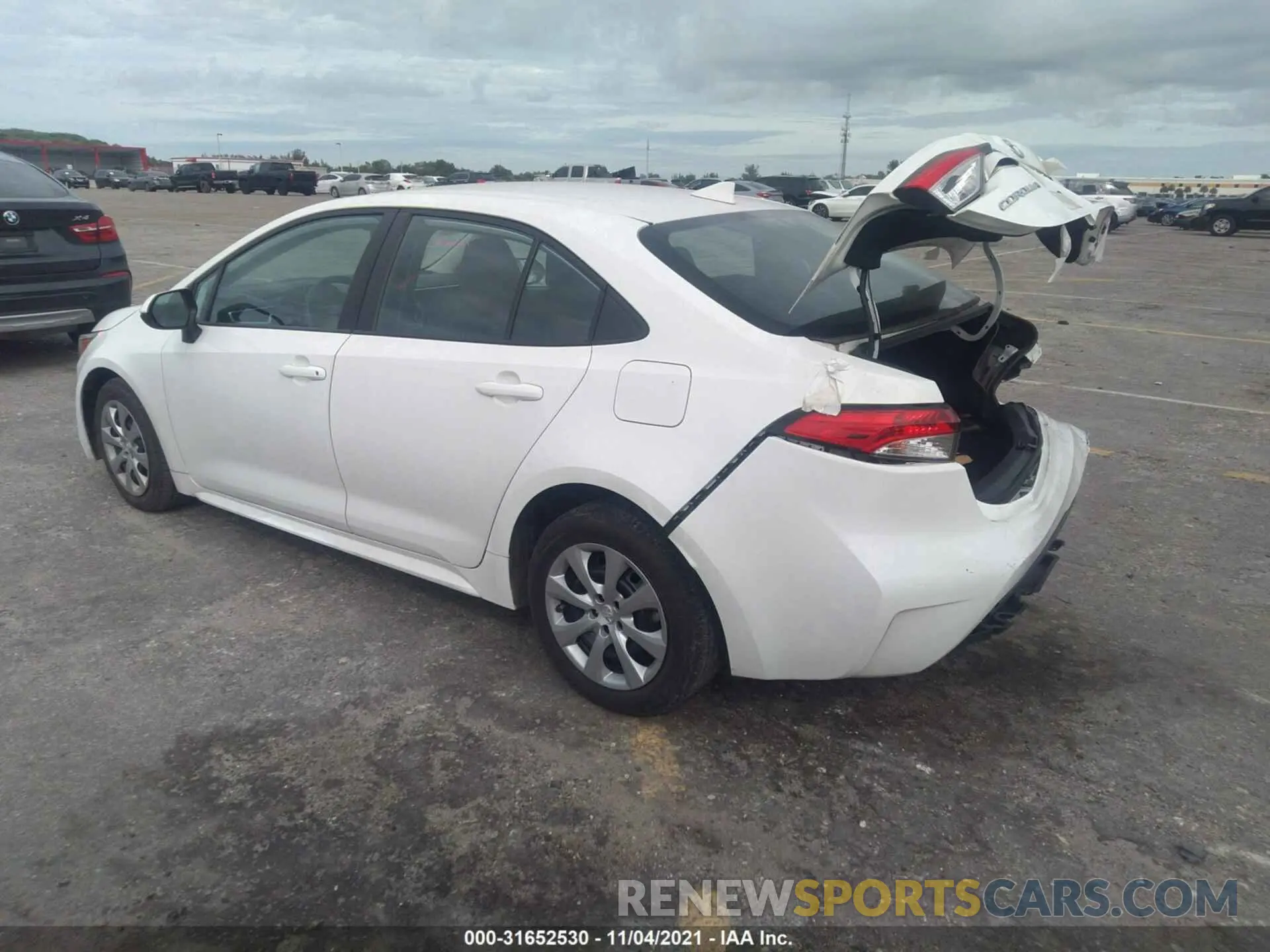 3 fotografías del automóvil dañado 5YFEPRAE2LP091878 TOYOTA COROLLA 2020