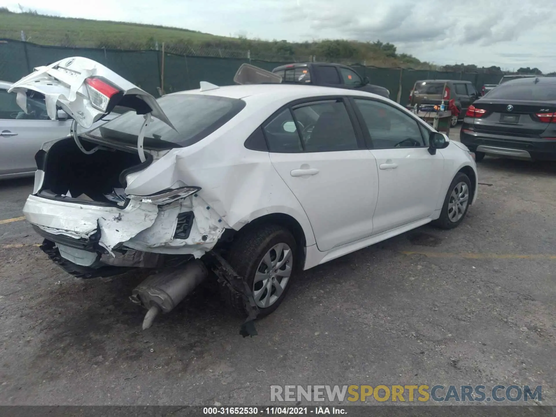 4 fotografías del automóvil dañado 5YFEPRAE2LP091878 TOYOTA COROLLA 2020