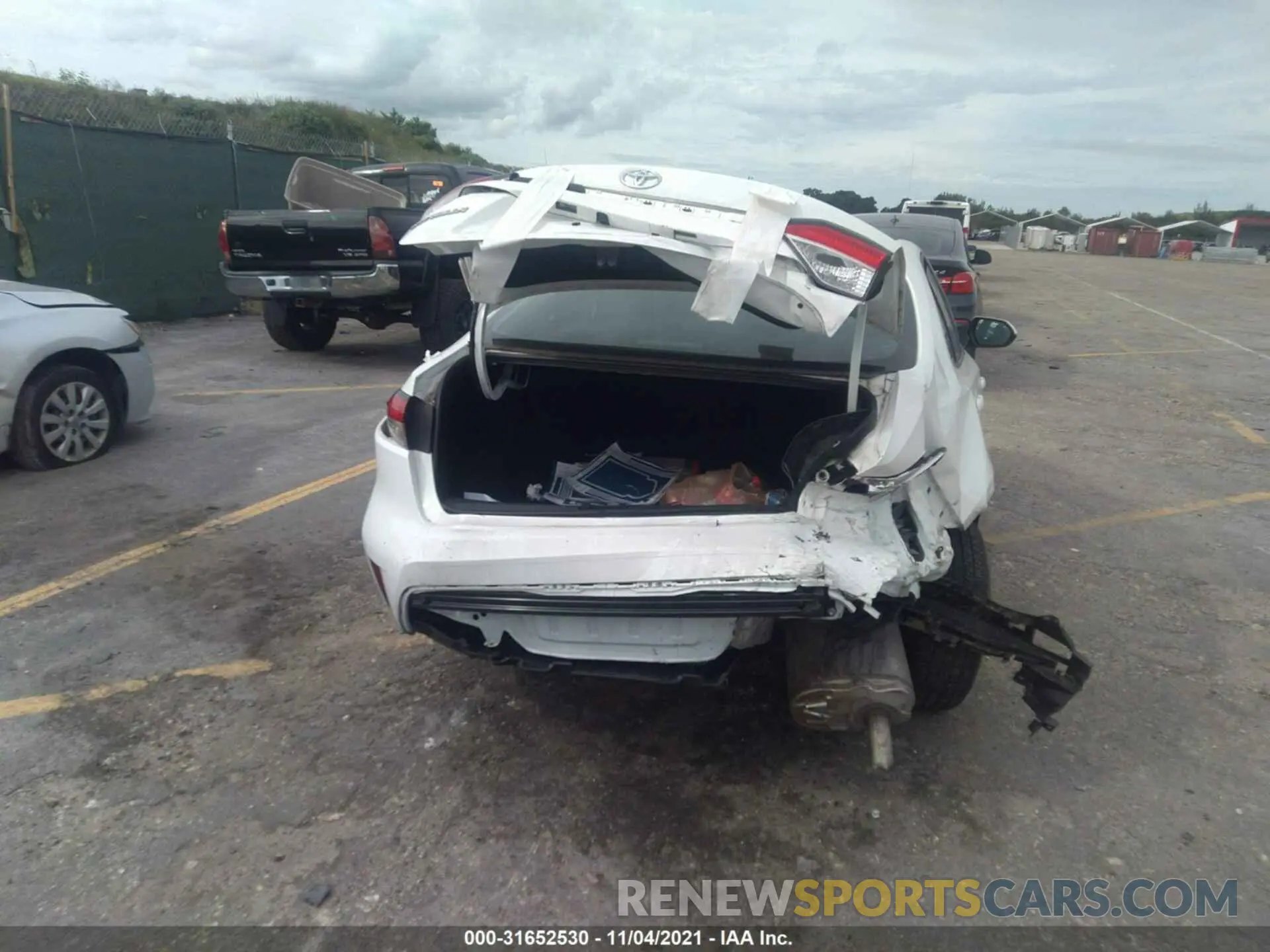 6 fotografías del automóvil dañado 5YFEPRAE2LP091878 TOYOTA COROLLA 2020
