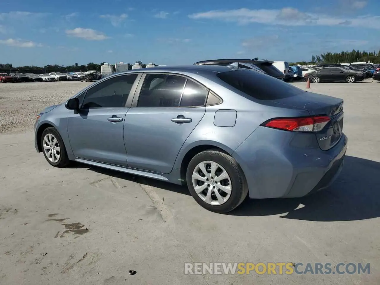 2 fotografías del automóvil dañado 5YFEPRAE2LP092481 TOYOTA COROLLA 2020