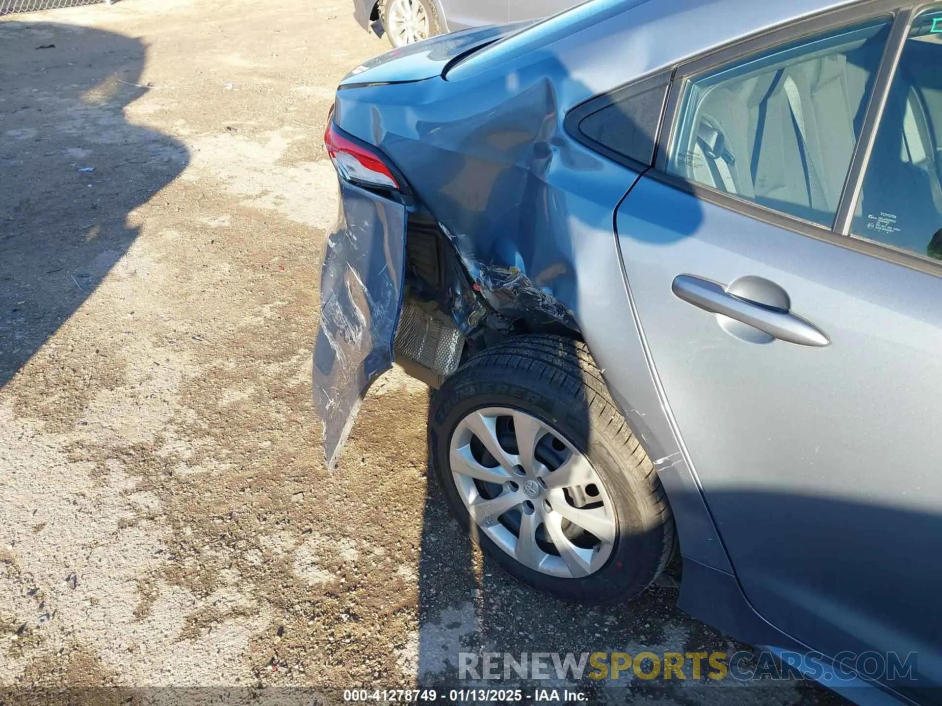 17 fotografías del automóvil dañado 5YFEPRAE2LP096627 TOYOTA COROLLA 2020