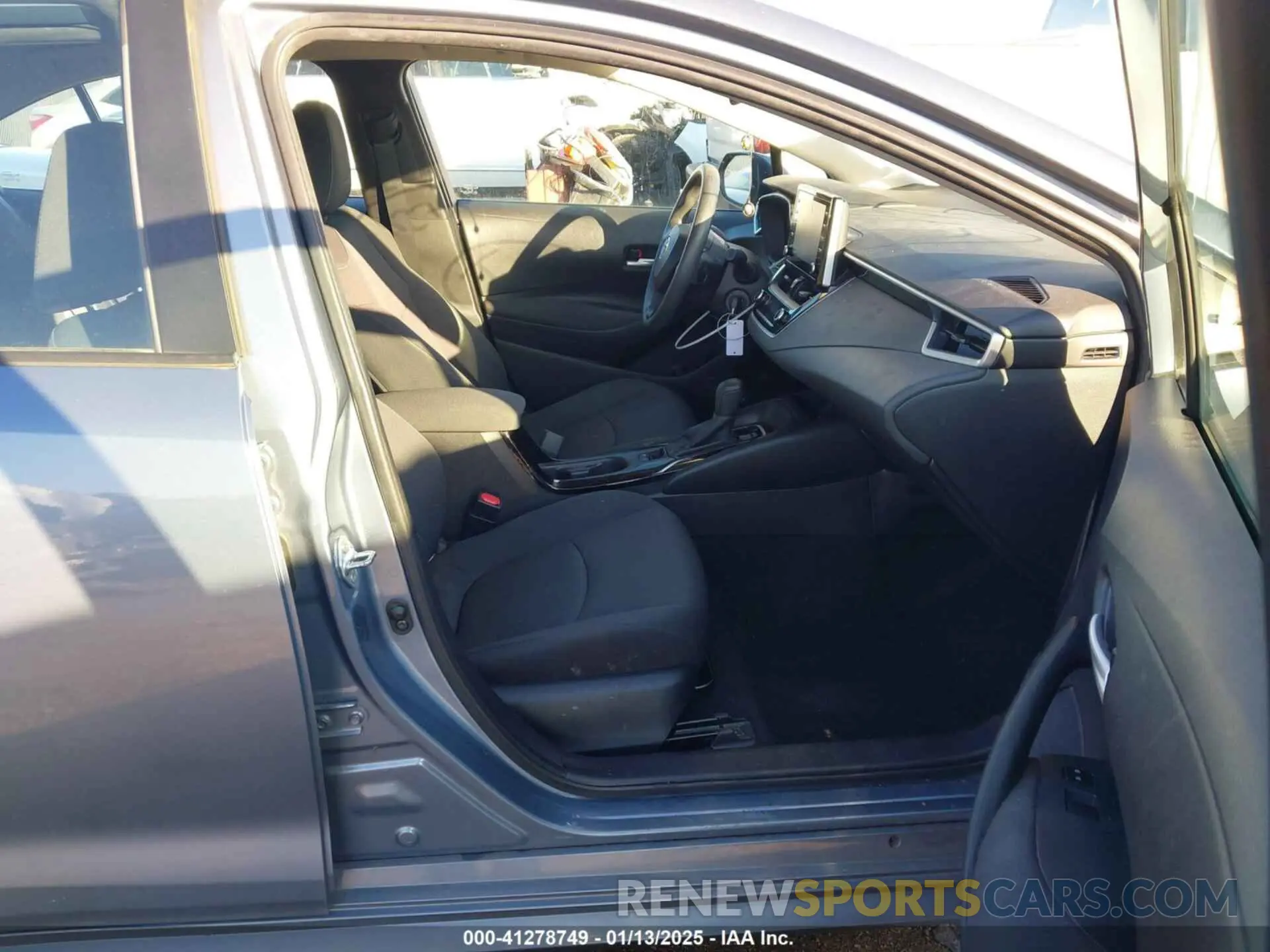 5 fotografías del automóvil dañado 5YFEPRAE2LP096627 TOYOTA COROLLA 2020