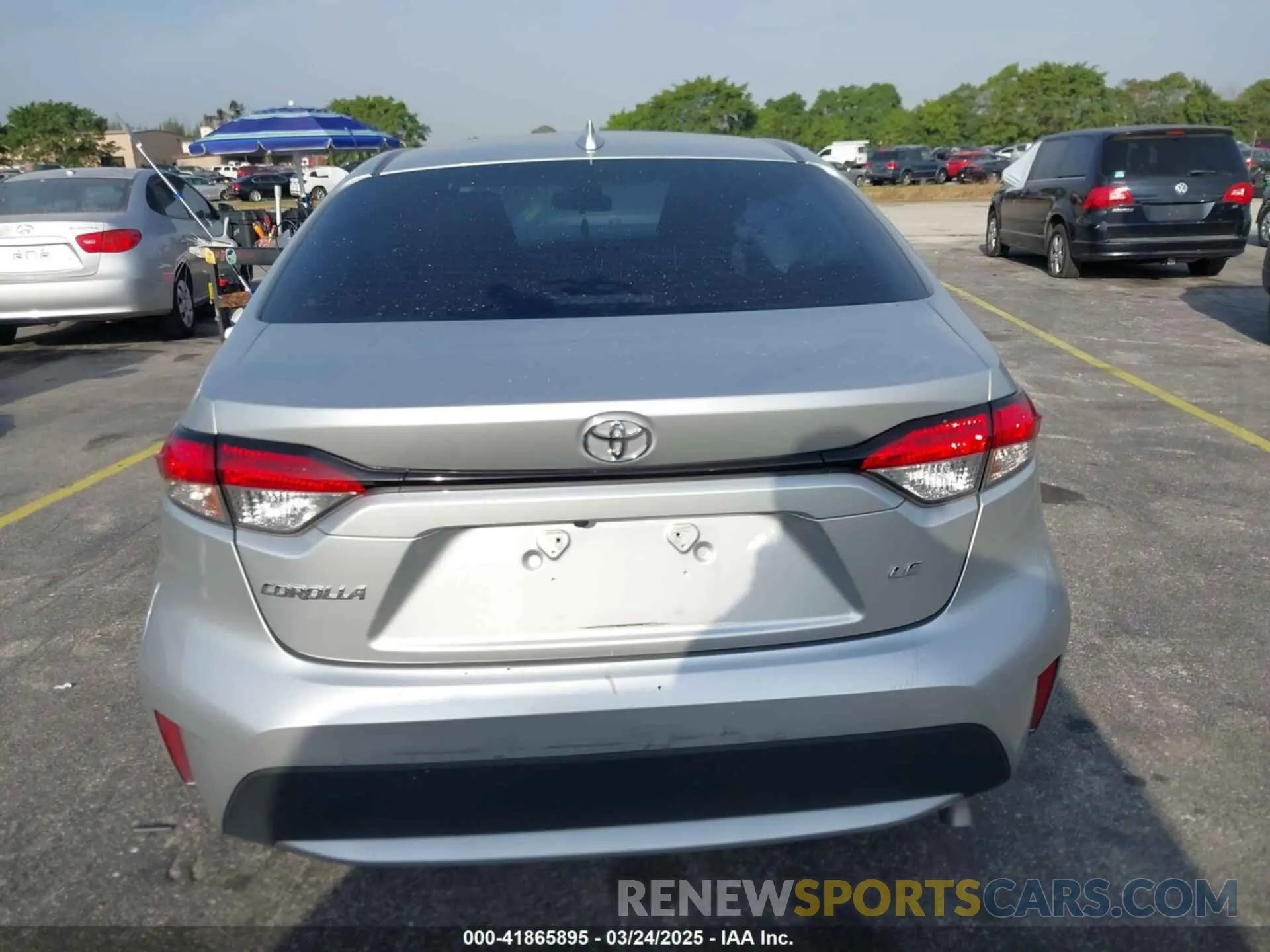 17 fotografías del automóvil dañado 5YFEPRAE2LP099334 TOYOTA COROLLA 2020