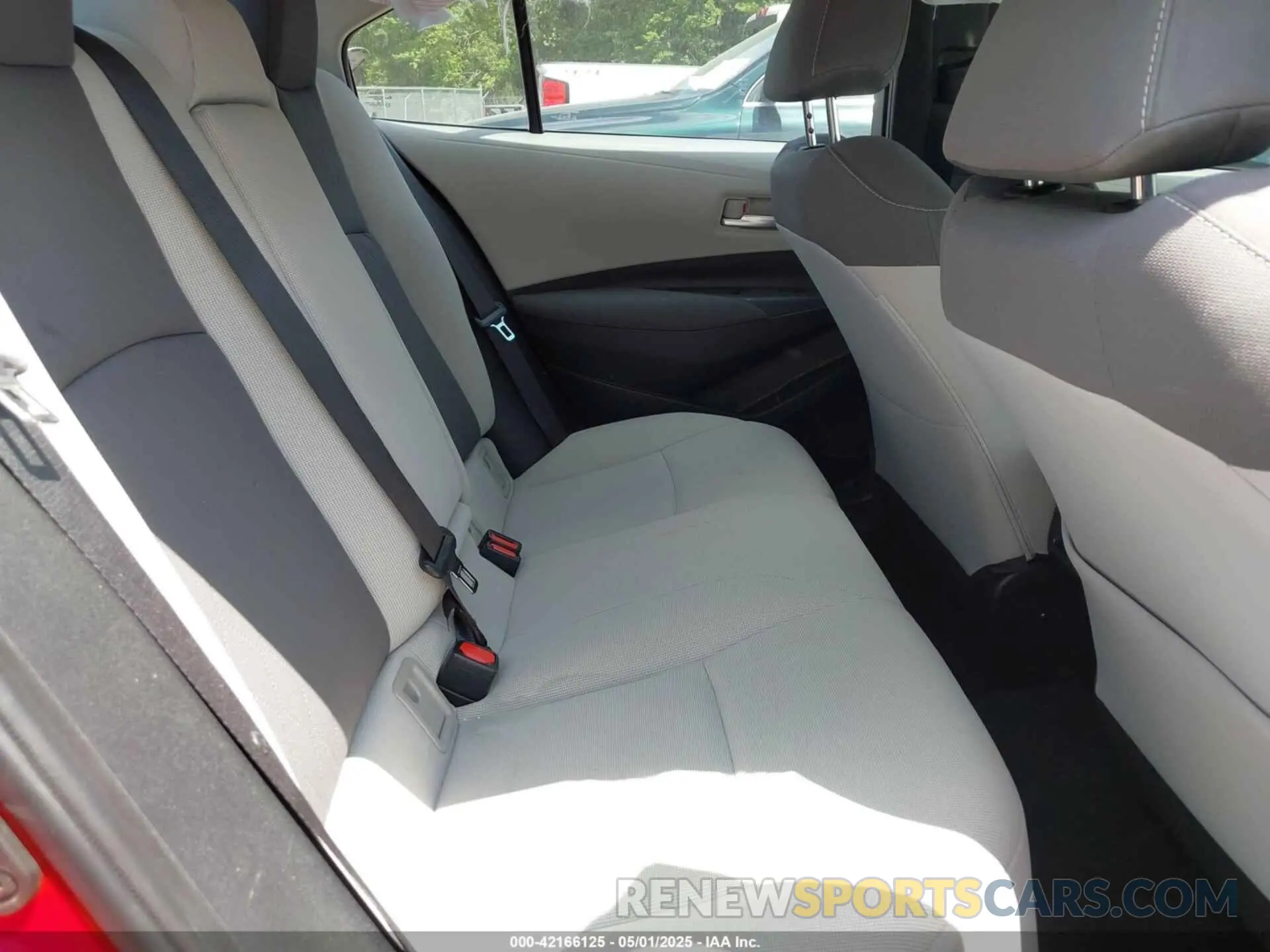 8 fotografías del automóvil dañado 5YFEPRAE2LP105200 TOYOTA COROLLA 2020