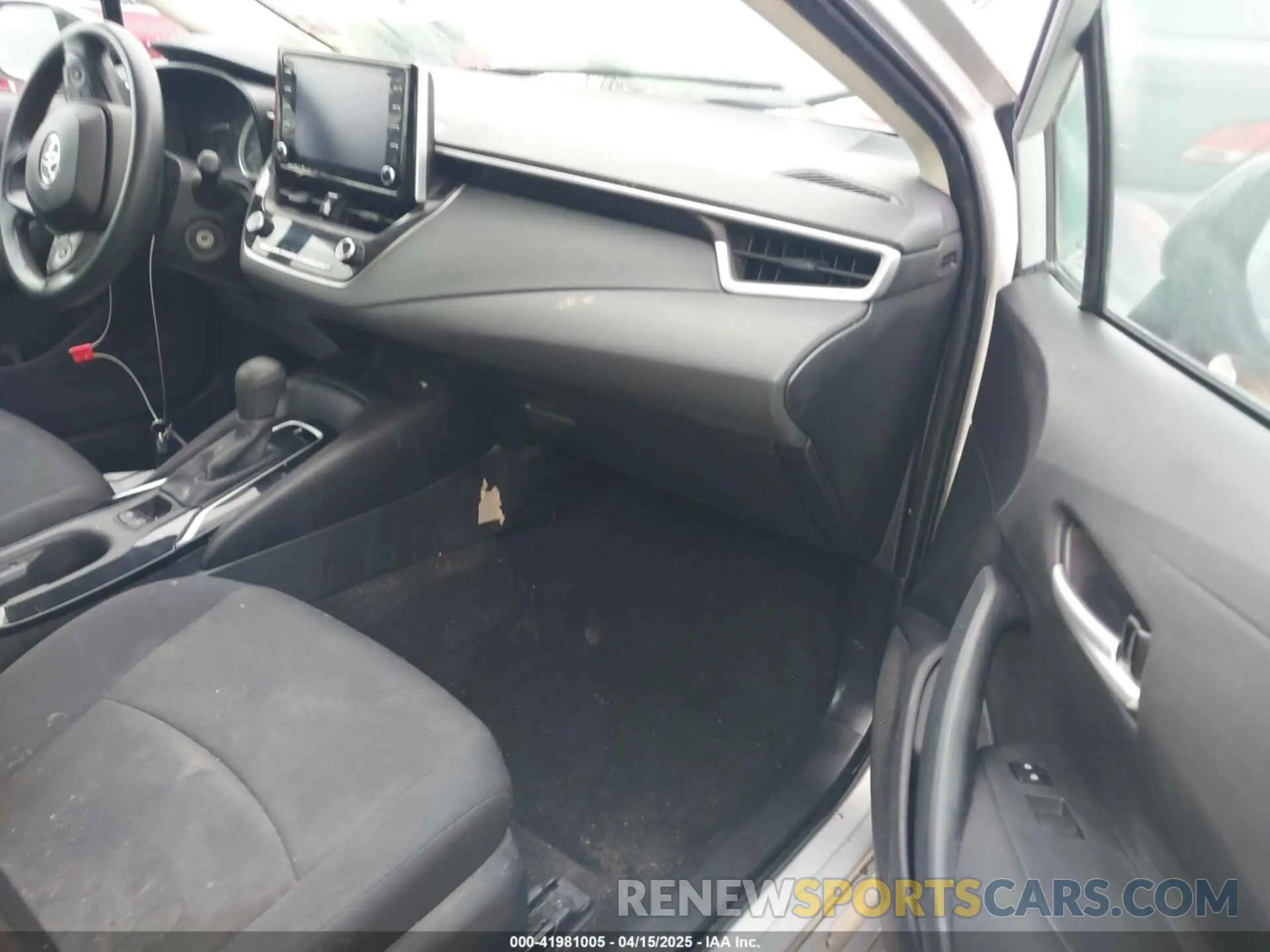 5 fotografías del automóvil dañado 5YFEPRAE2LP106427 TOYOTA COROLLA 2020